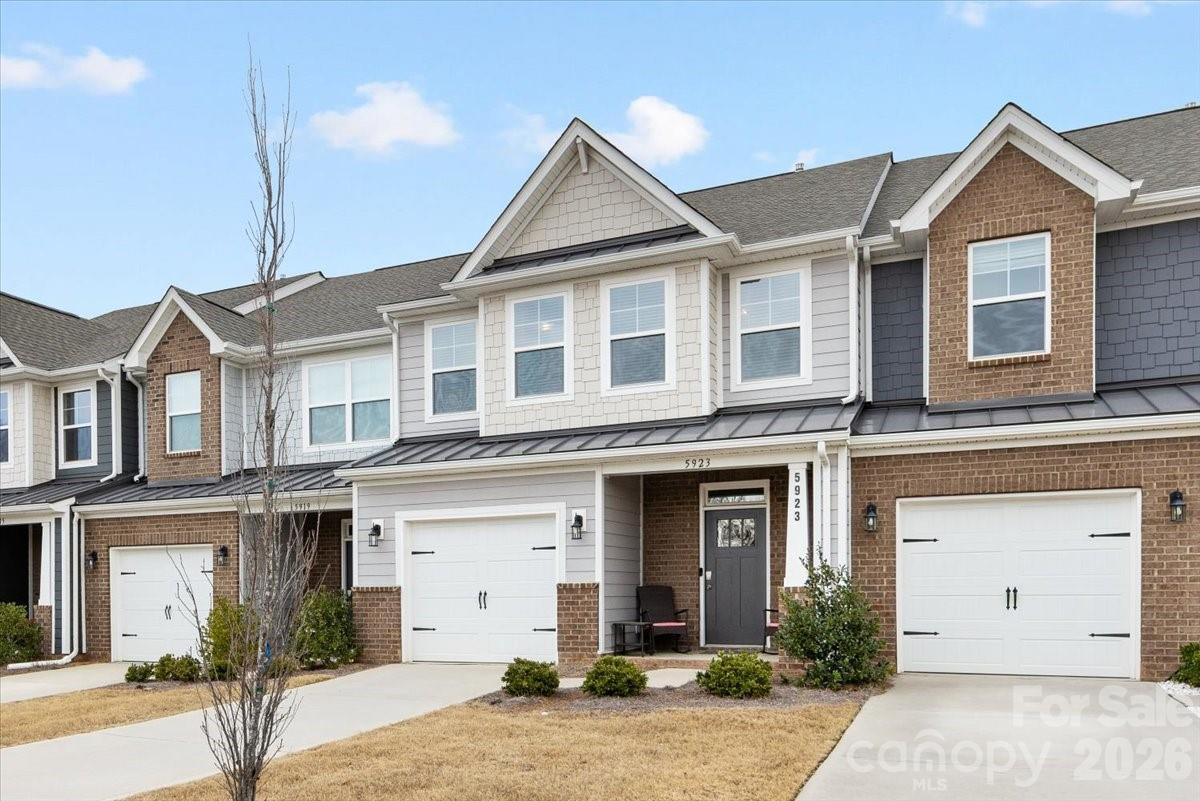 5923 Hampstead Pond Lane, Matthews NC 28105