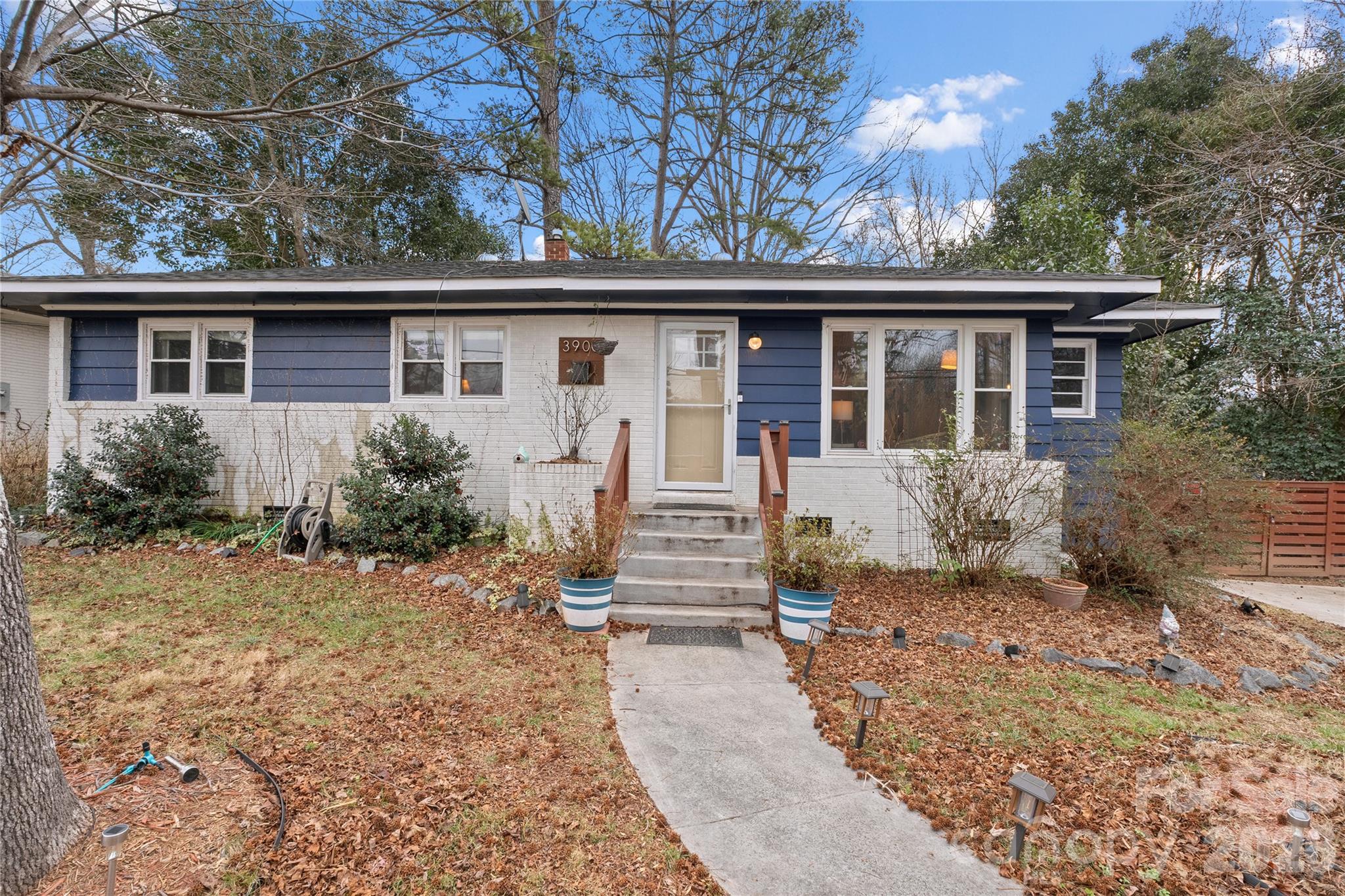 3900 Tipperary Place, Charlotte NC 28215