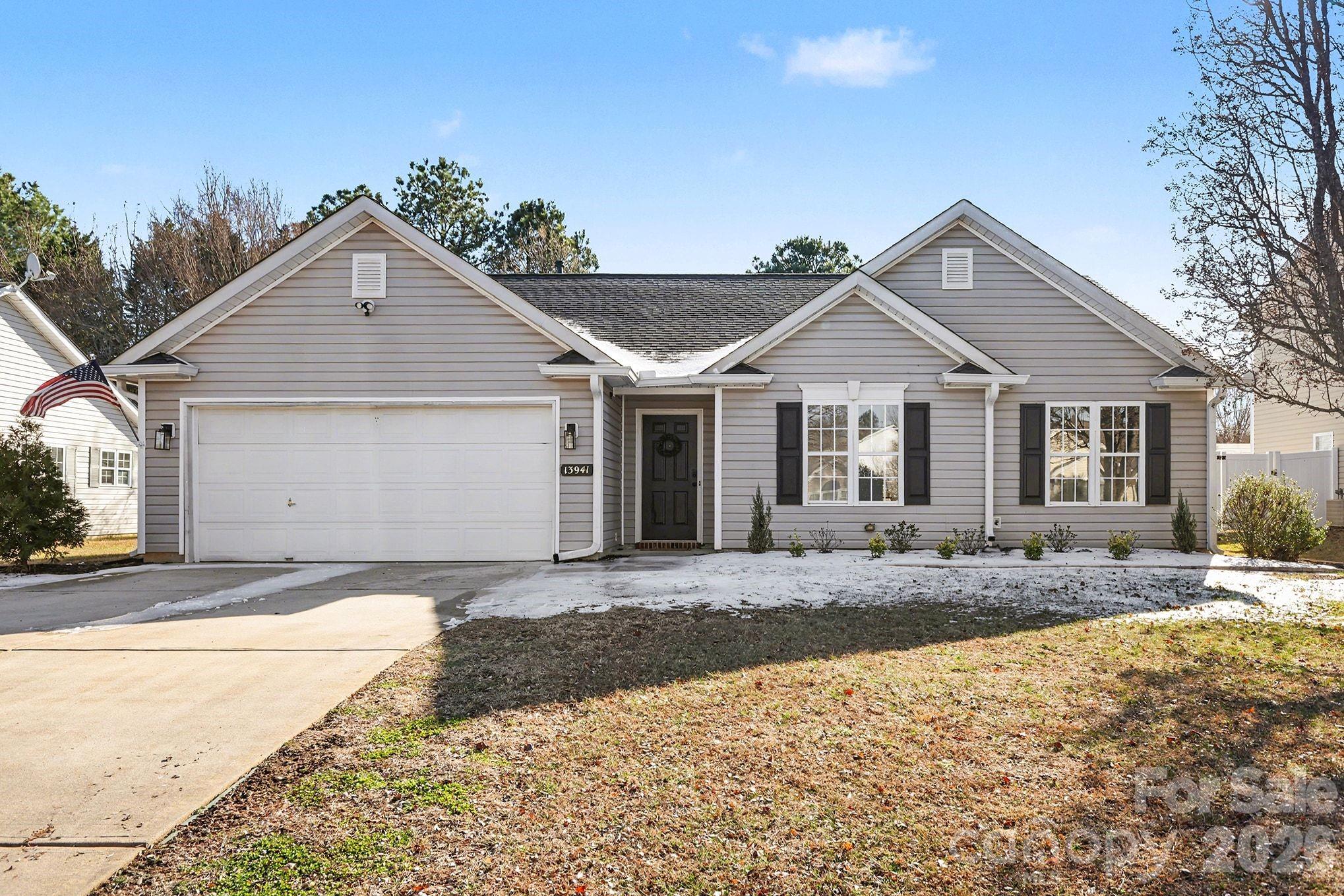 13941 Ballyshannon Lane, Charlotte NC 28278