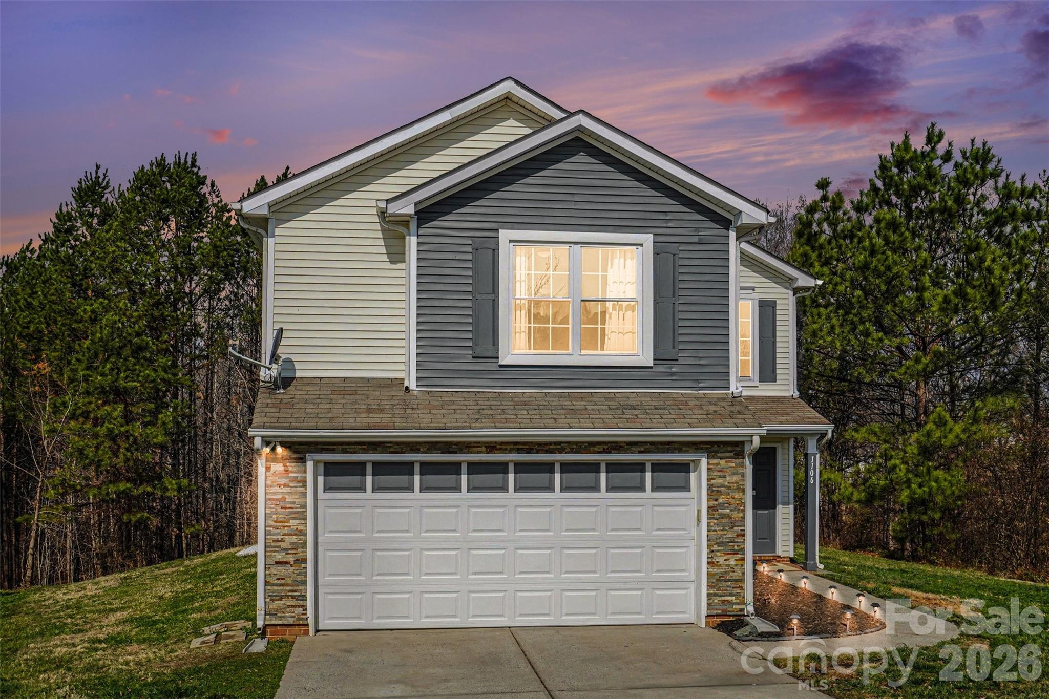 1106 Vine Cliff Lane, Charlotte NC 28214