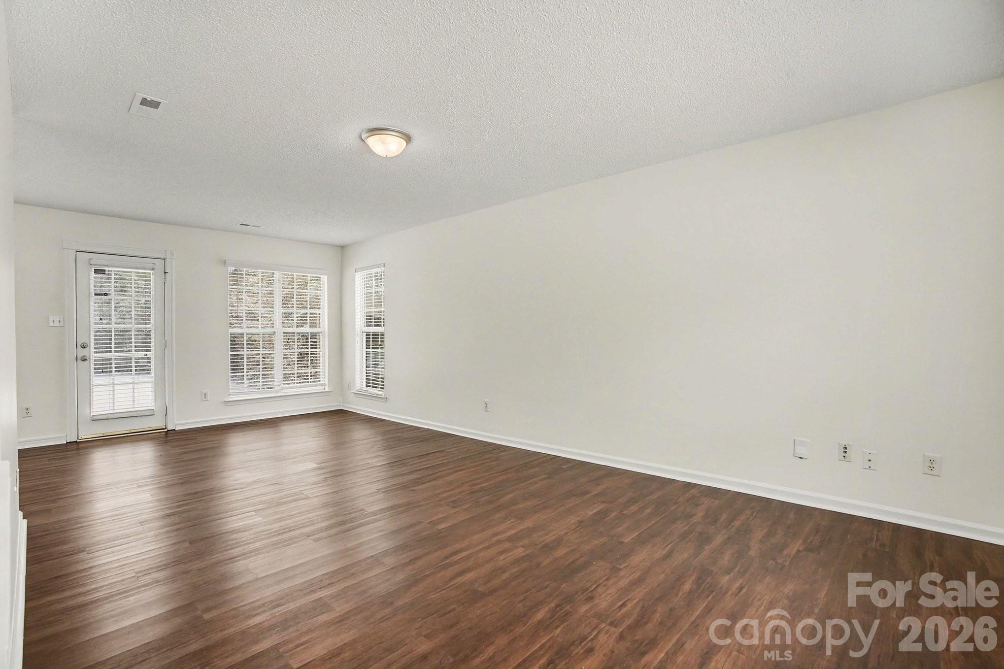 13316 Woodland Farm Drive, Charlotte NC 28215