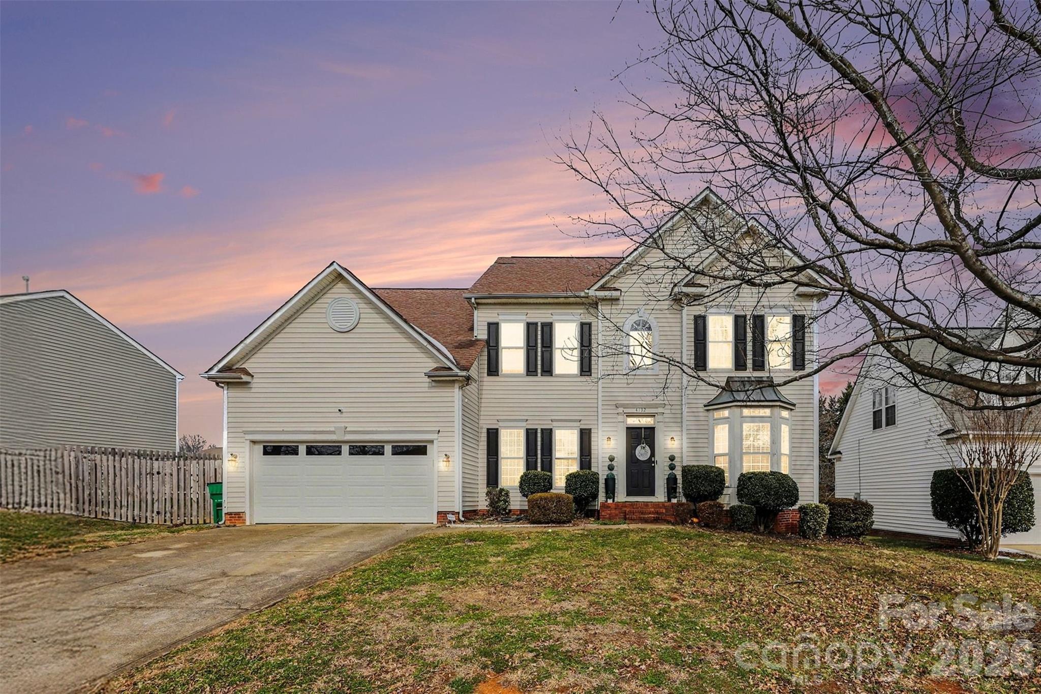 4132 Meadowview Hills Drive, Charlotte NC 28269