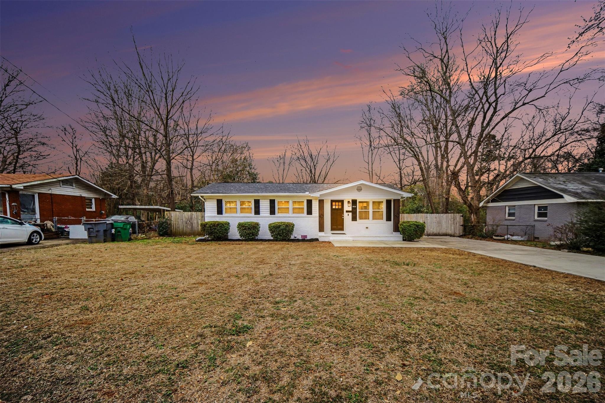 1221 Rollingwood Drive, Charlotte NC 28217