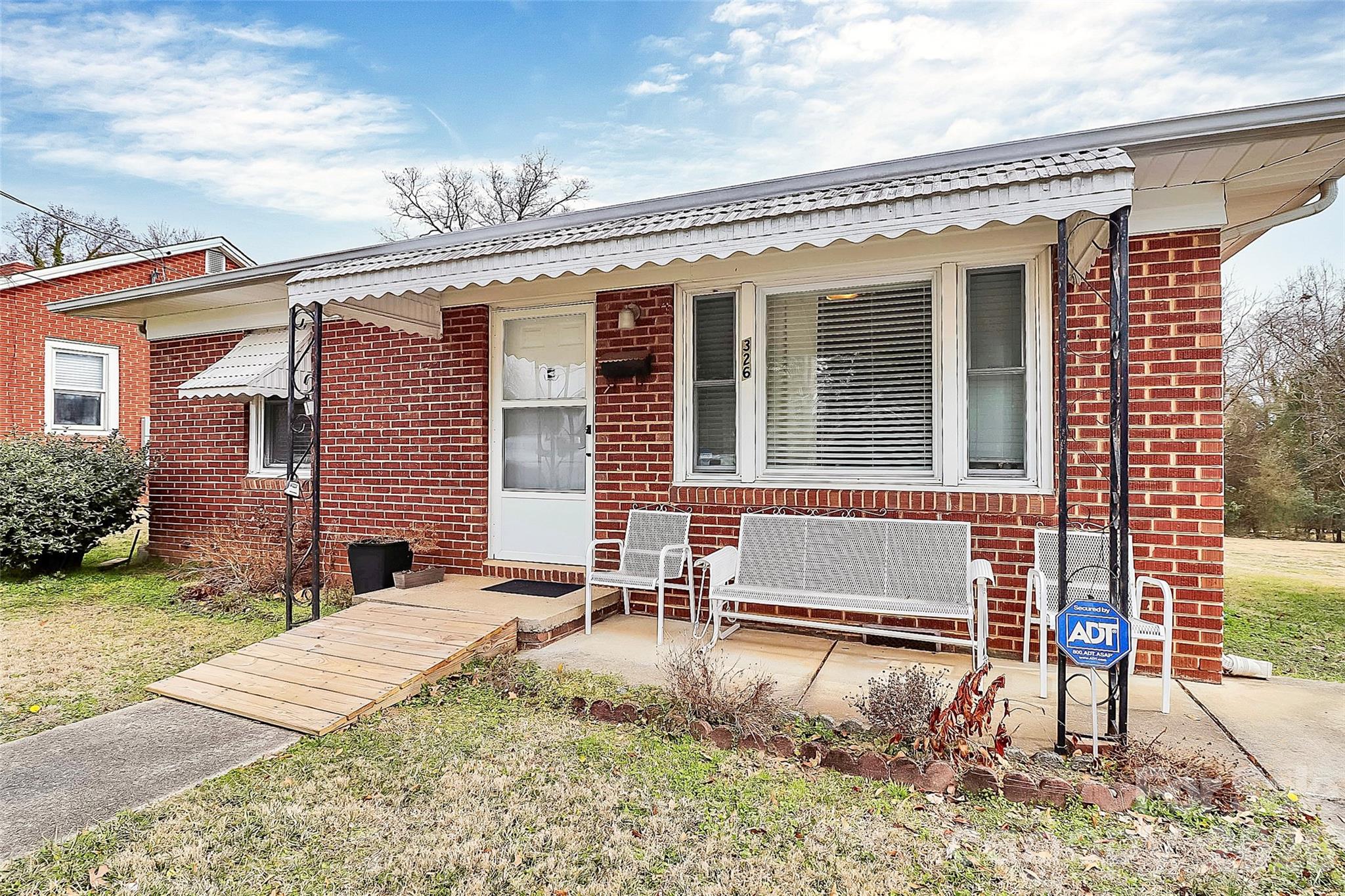 326 N Alexander Street, Mount Holly NC 28120