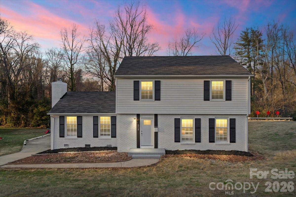 6713 Somersworth Drive, Charlotte NC 28215