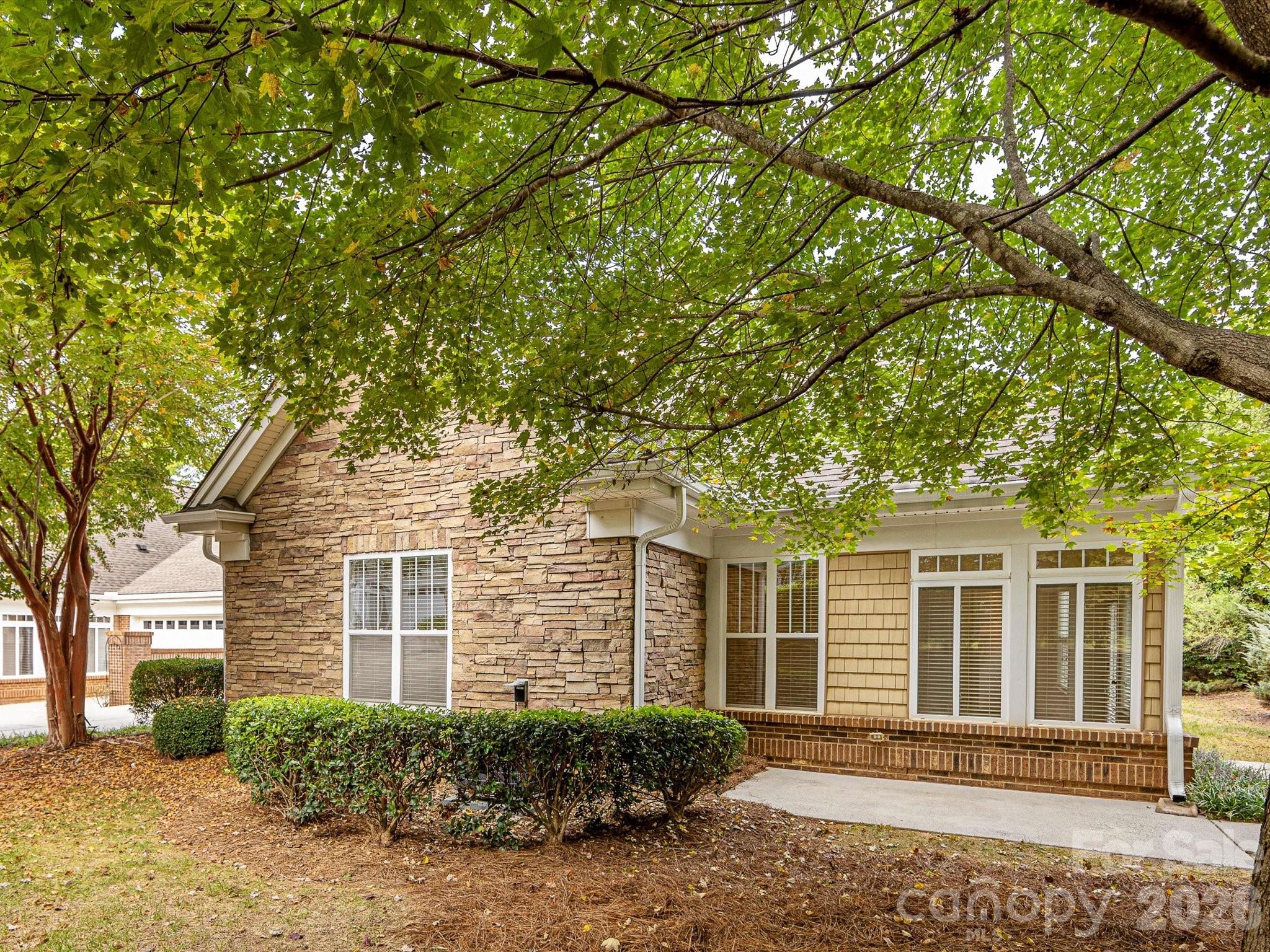 2963 Bellasera Way, Matthews NC 28105
