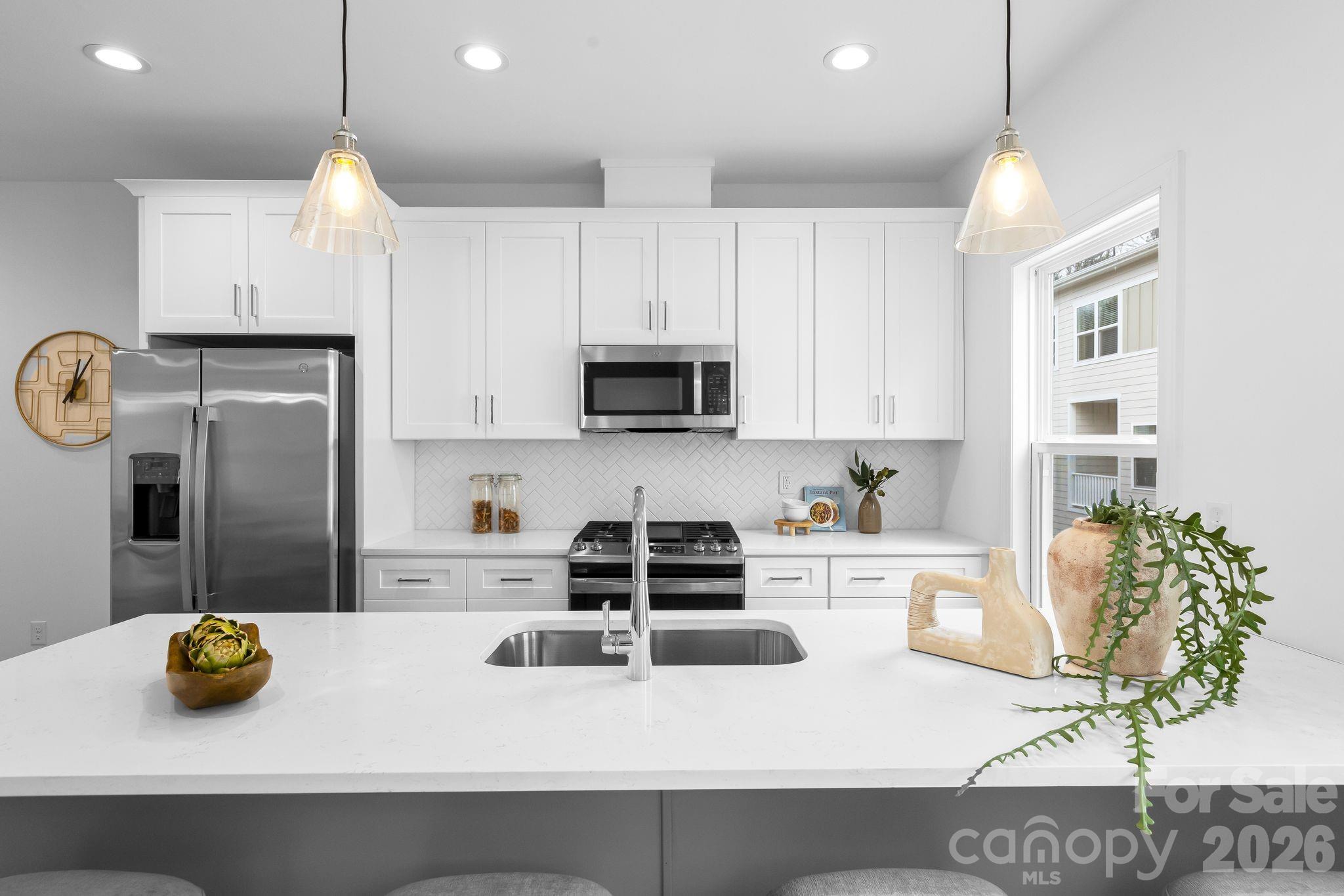 3920 Hager Drive, Charlotte NC 28208