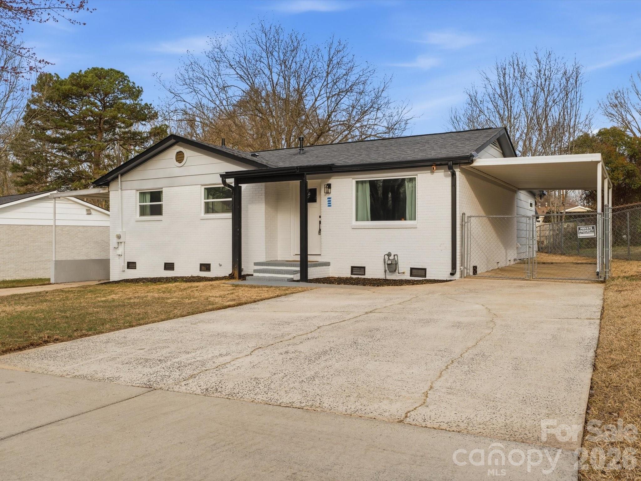 9243 Edgevale Drive, Charlotte NC 28216