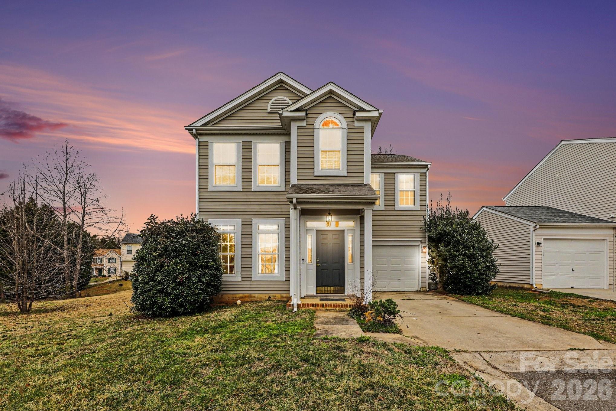 8601 Sawleaf Court, Charlotte NC 28215