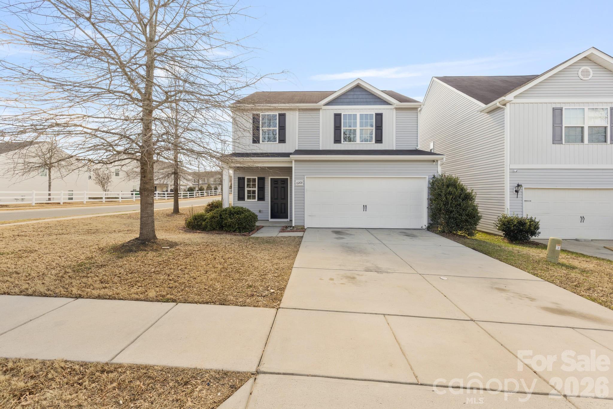 8203 Paw Valley Lane, Charlotte NC 28214