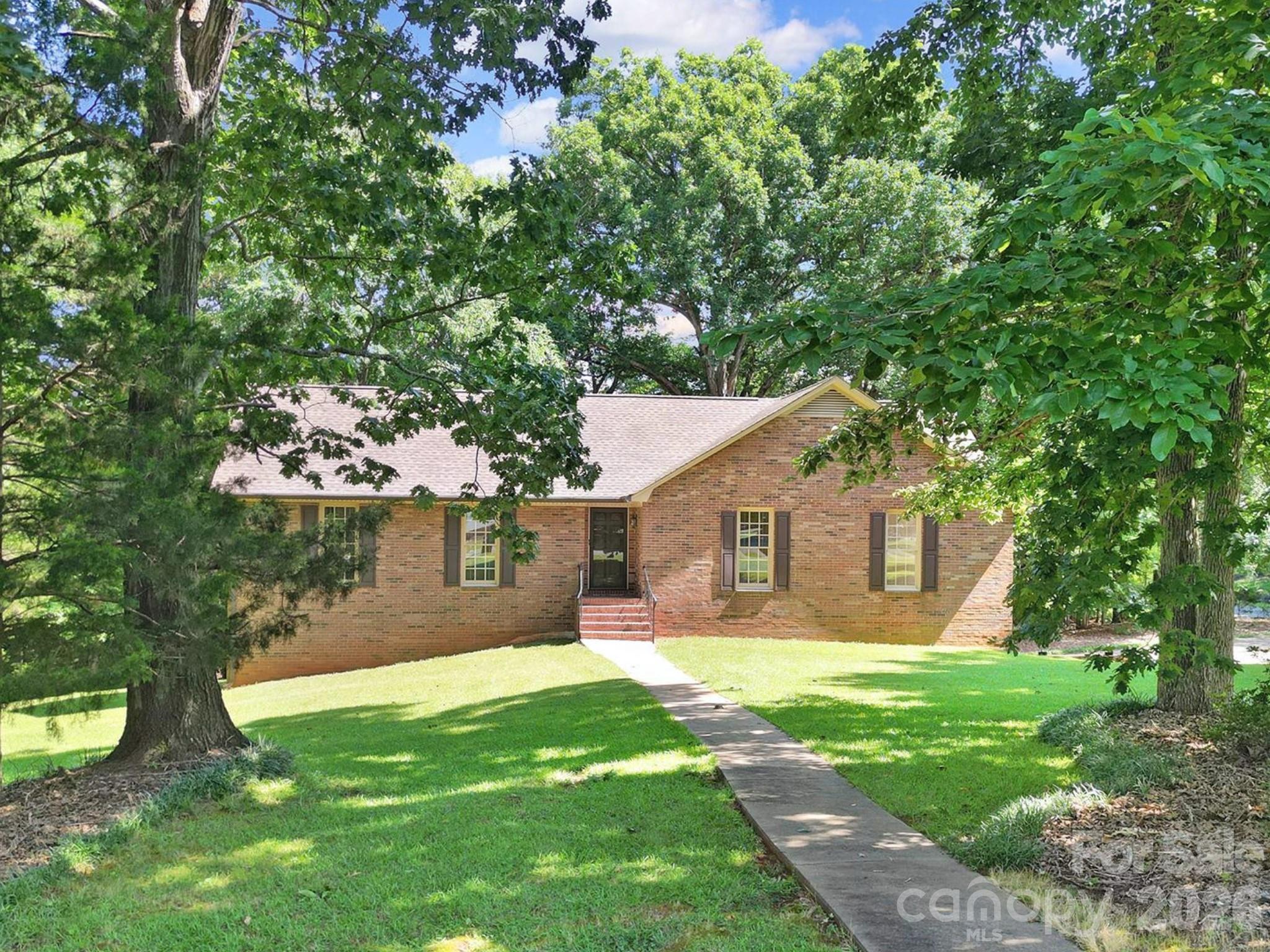 8927 Scarsdale Drive, Mint Hill NC 28227