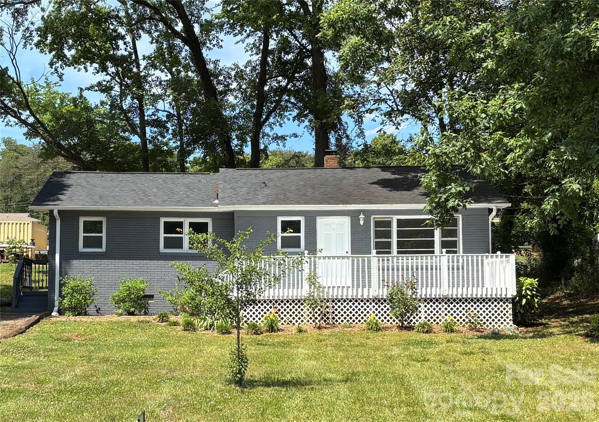 305 Forestway Drive, Mount Holly NC 28120