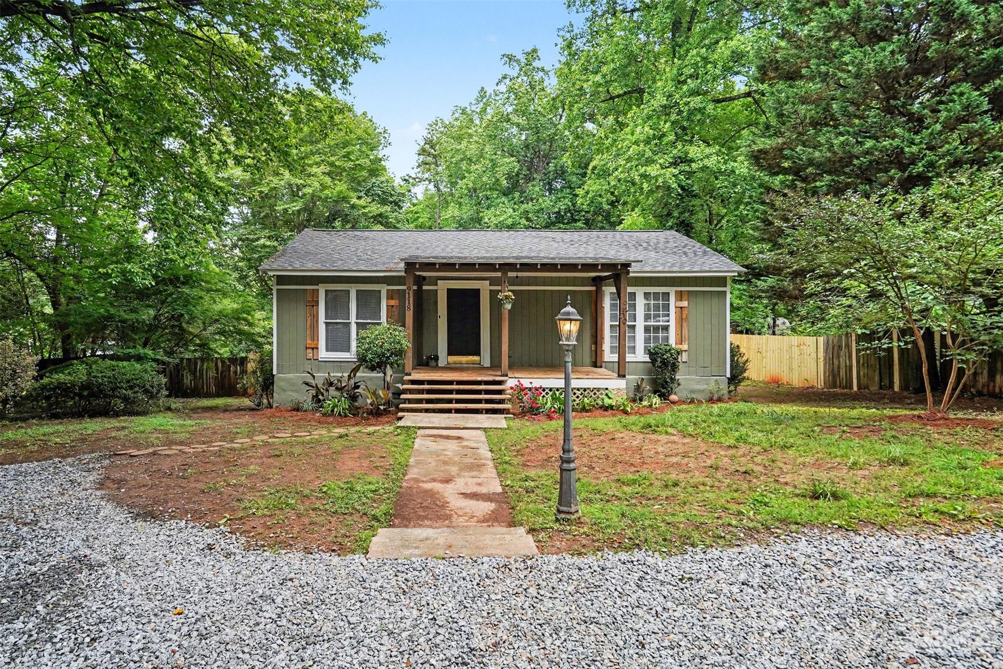 9118 S Lakebrook Road, Charlotte NC 28214