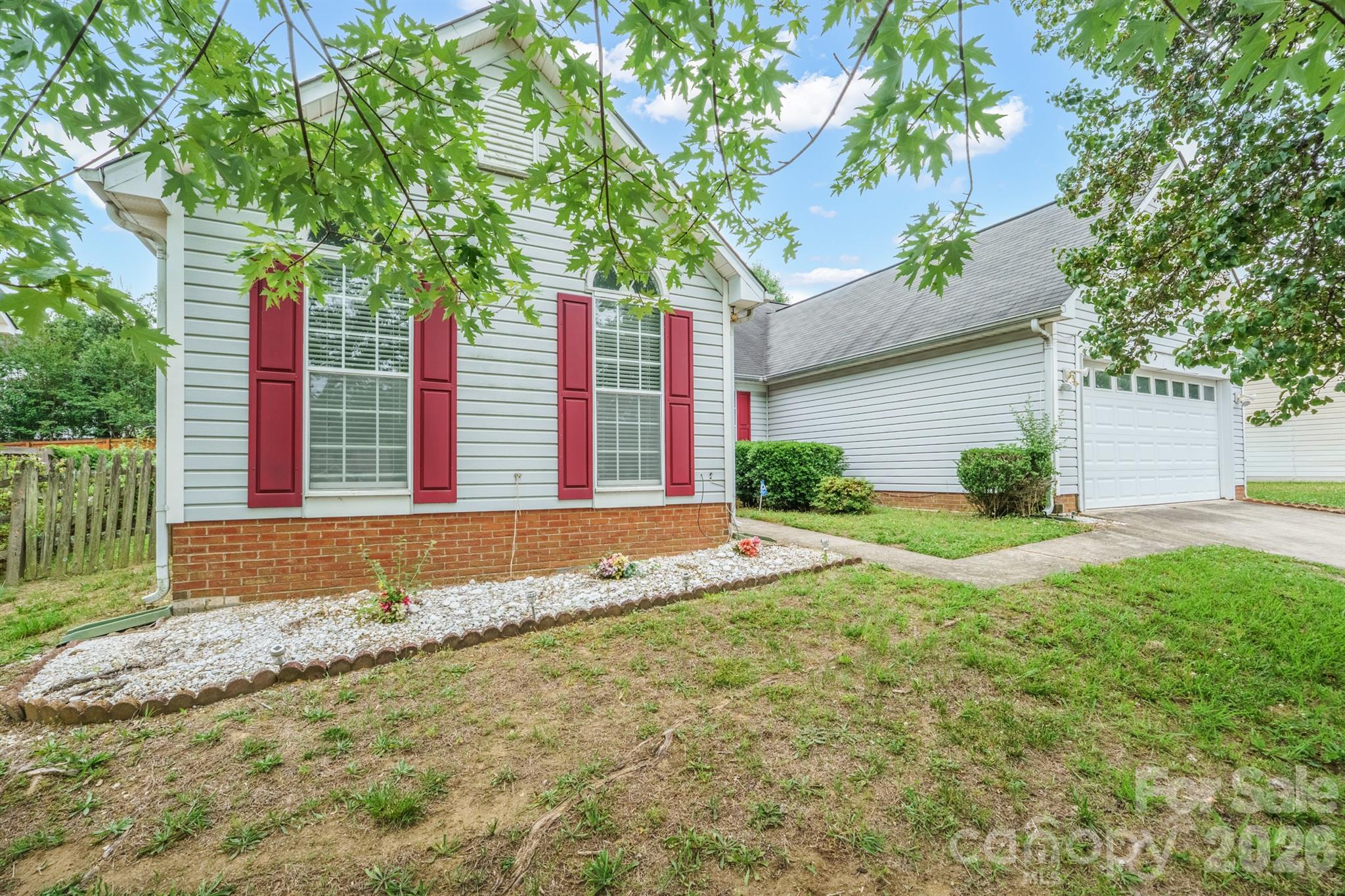 9426 Cantle Drive, Charlotte NC 28216