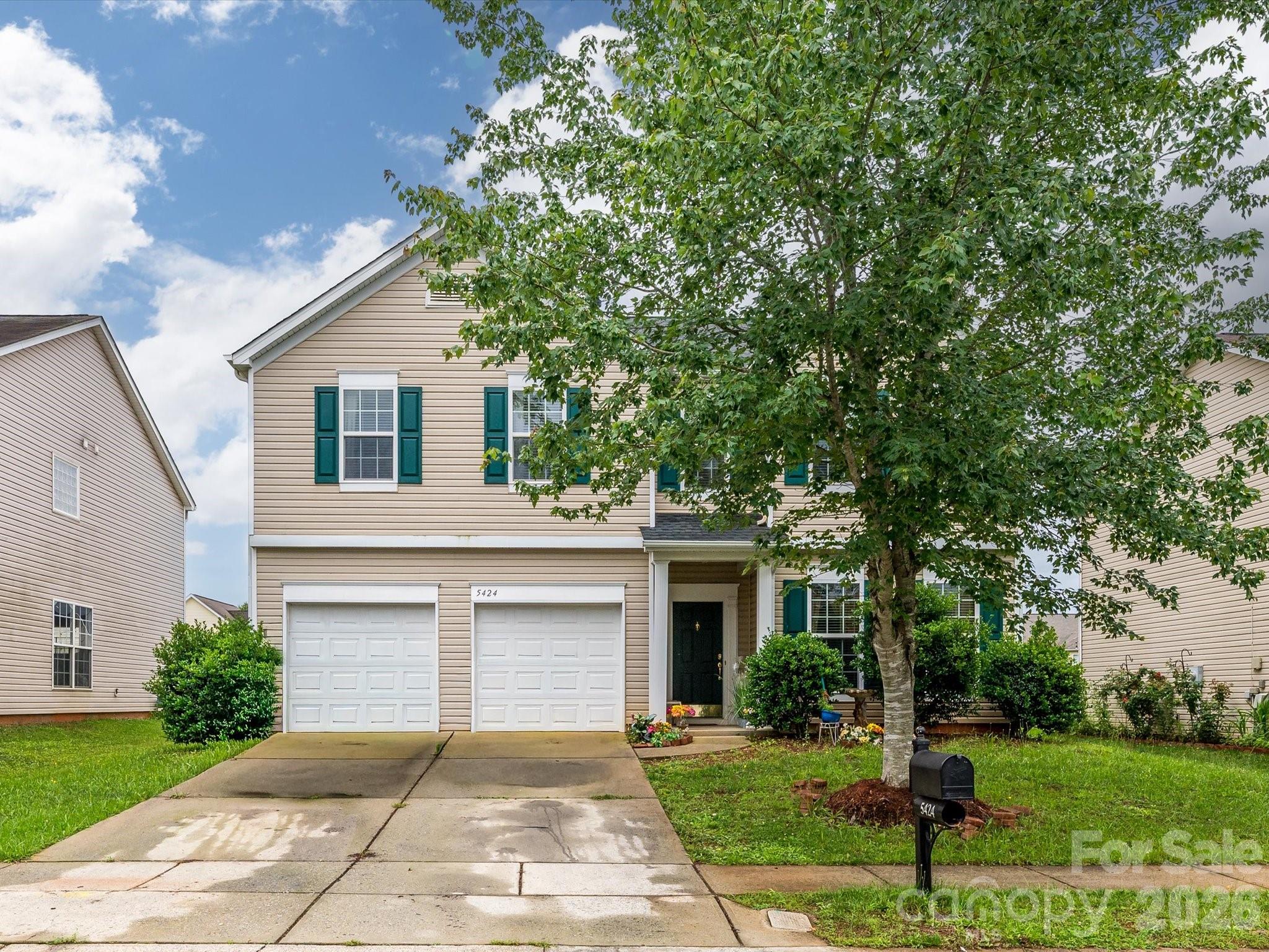 5424 Nightshade Oaks Drive, Charlotte NC 28227