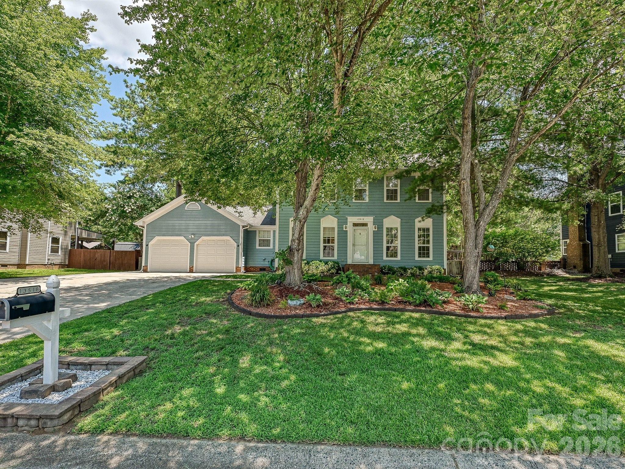 13518 Krislyn Woods Place, Charlotte NC 28278