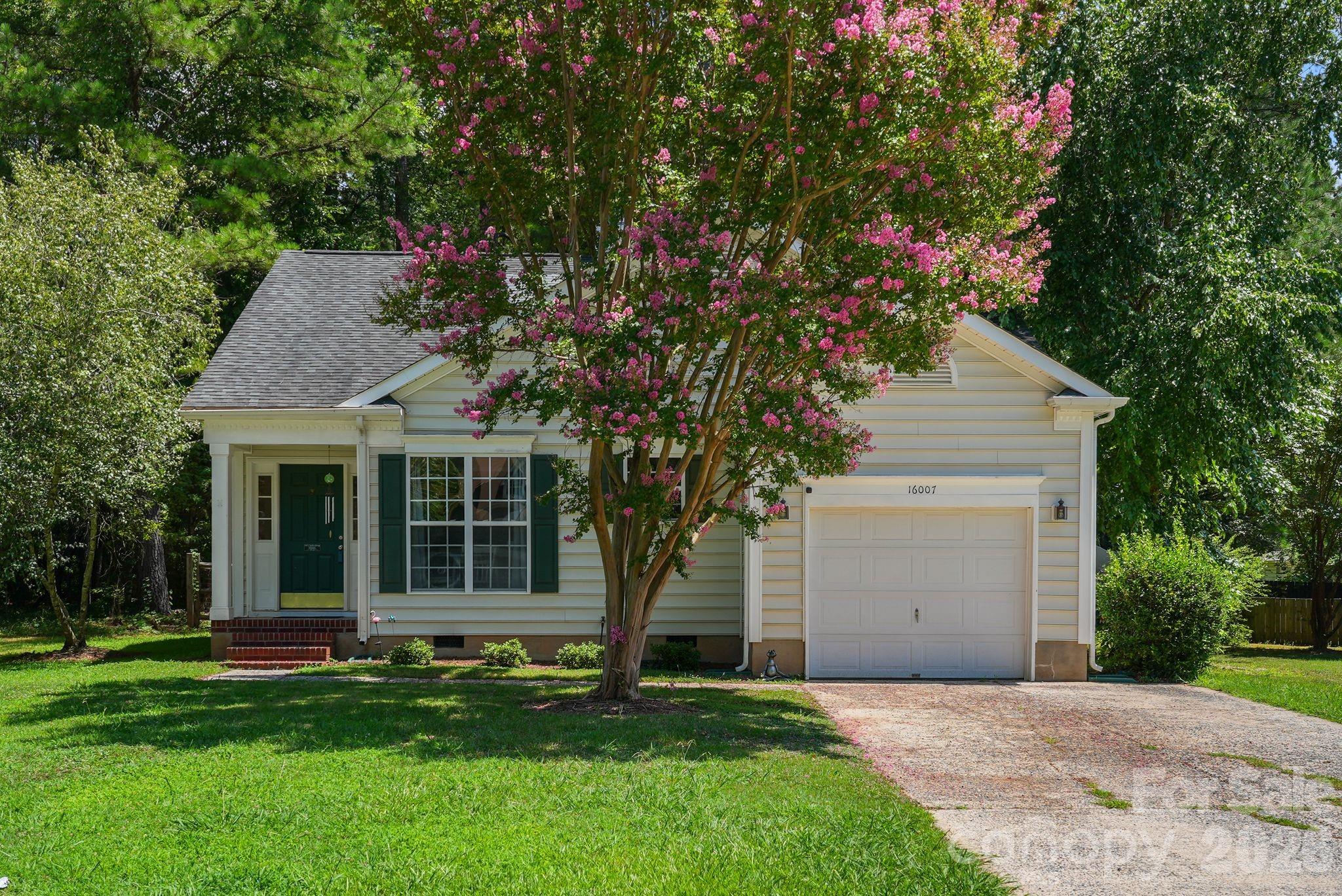 16007 Kirsten Nicole Road, Charlotte NC 28278