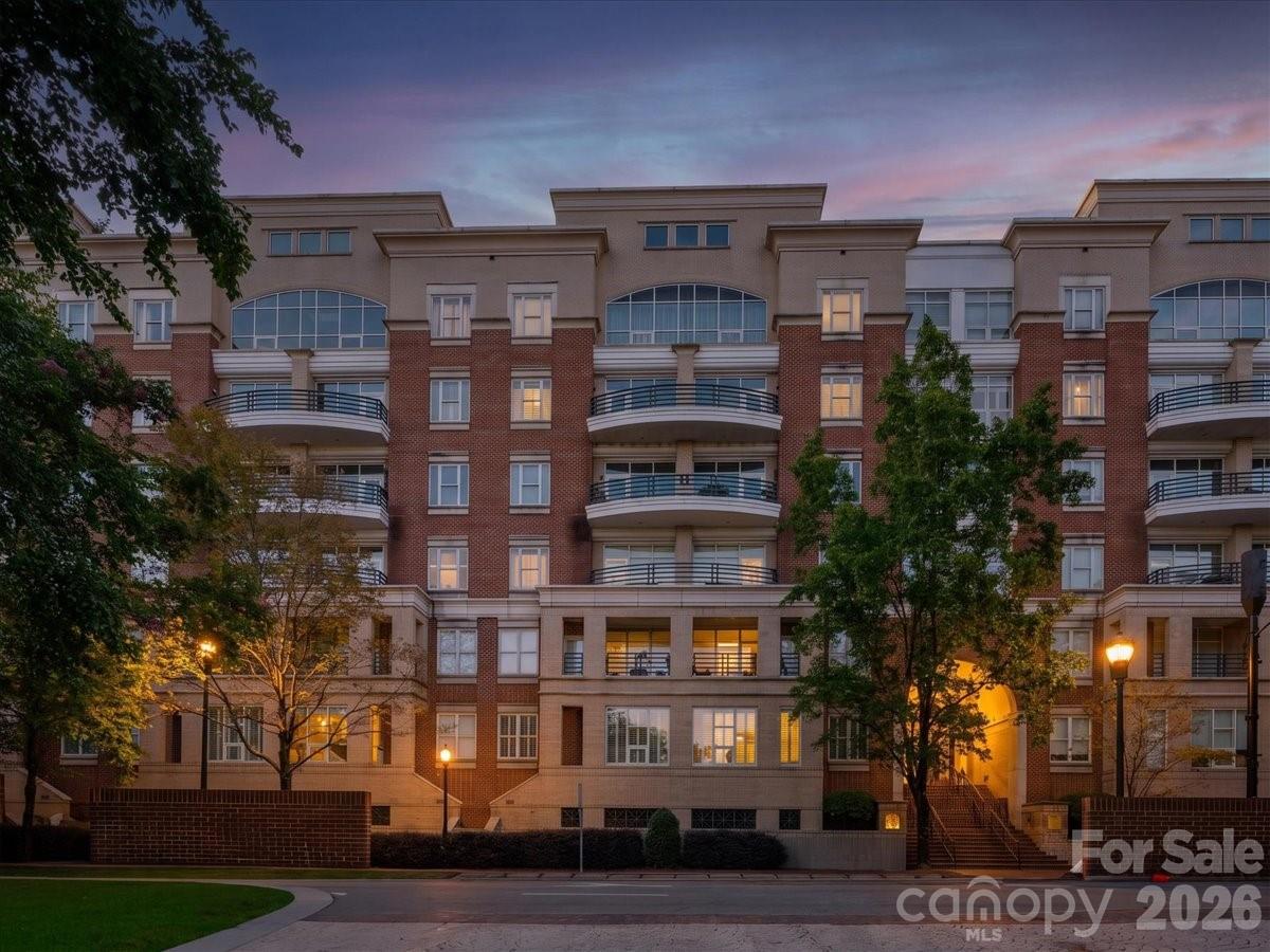 400 N Church Street, Charlotte NC 28202