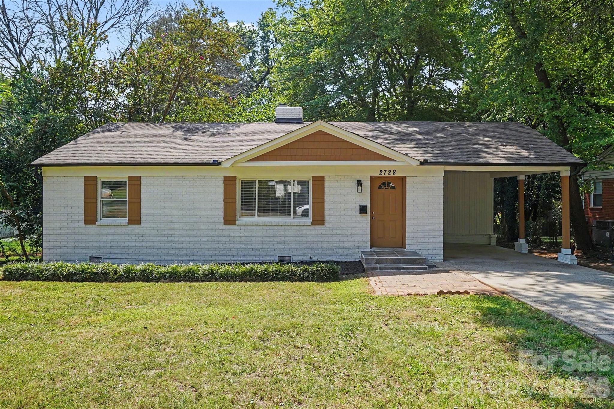 2728 Arnold Drive, Charlotte NC 28205