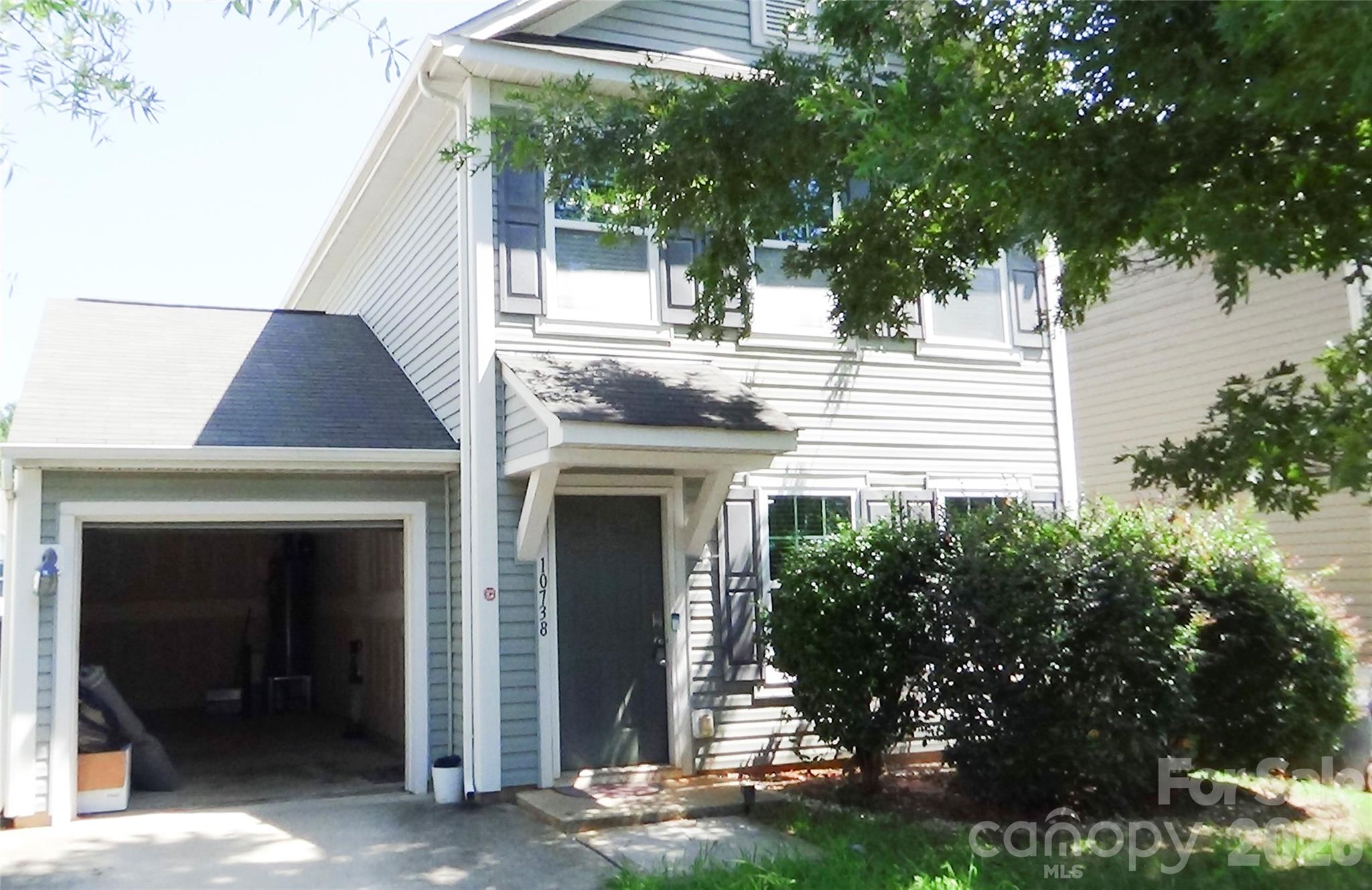 10738 Derryrush Drive, Charlotte NC 28213