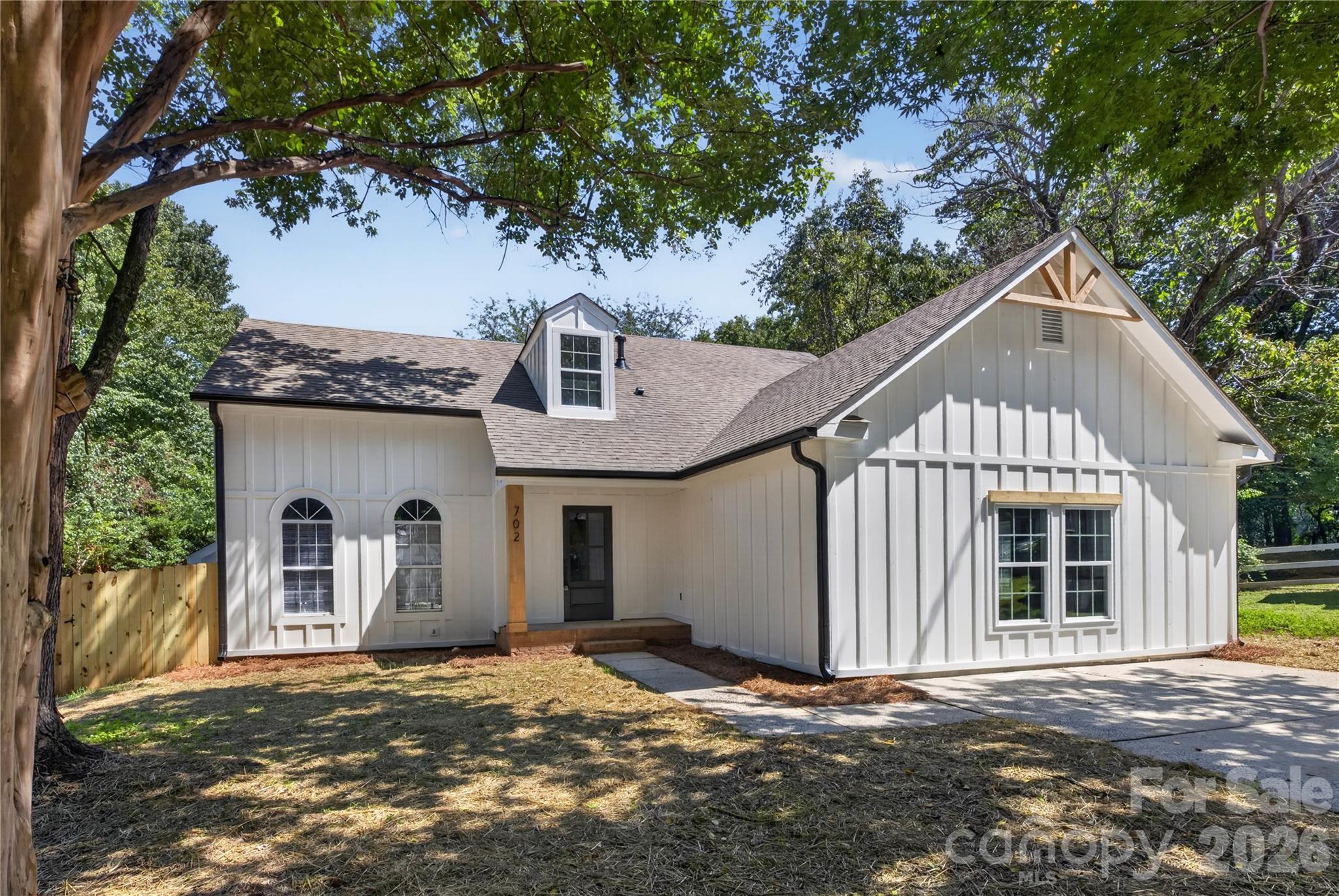 702 Foxborough Road, Charlotte NC 28213