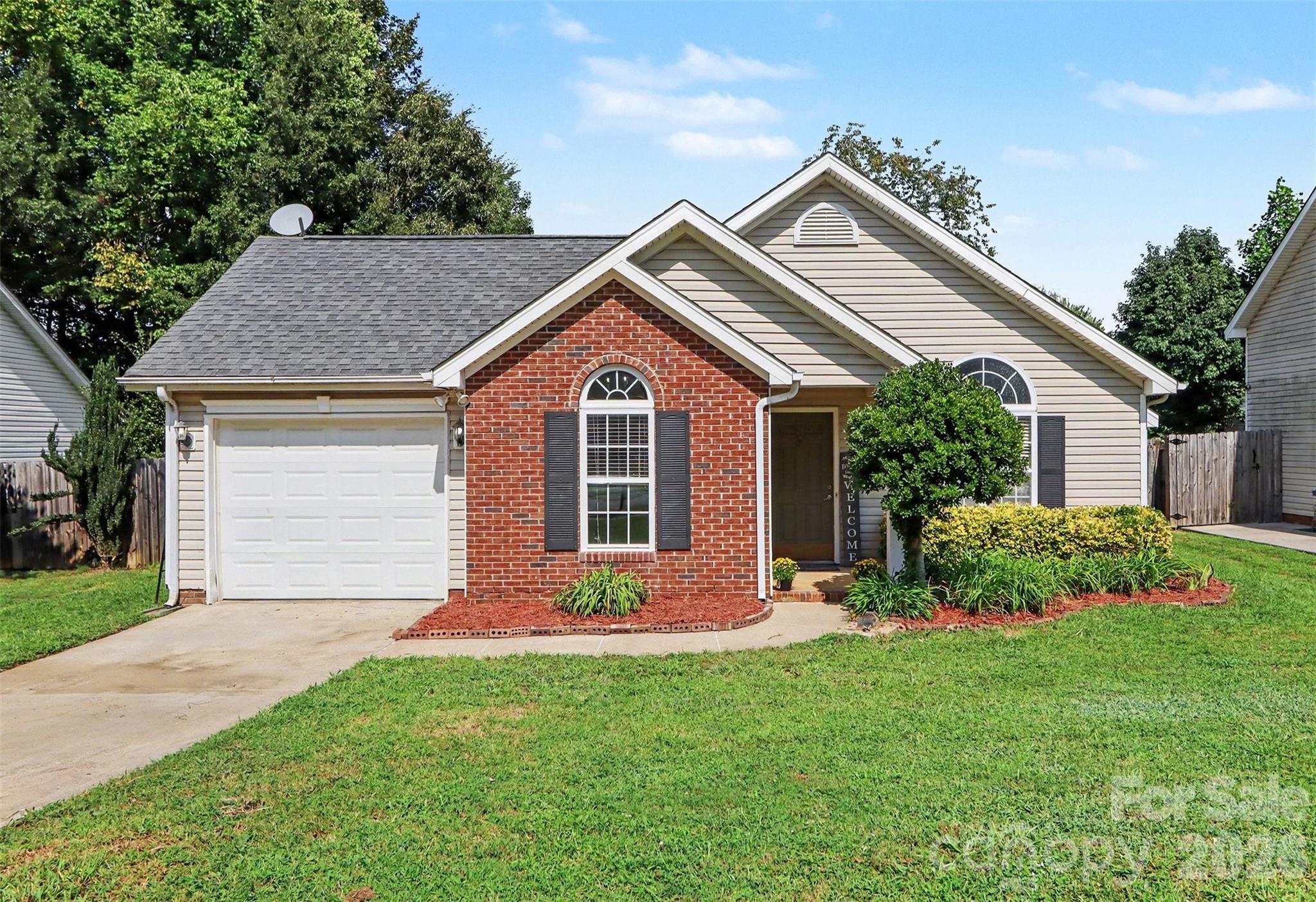 416 Mcginn Grove Drive, Charlotte NC 28216