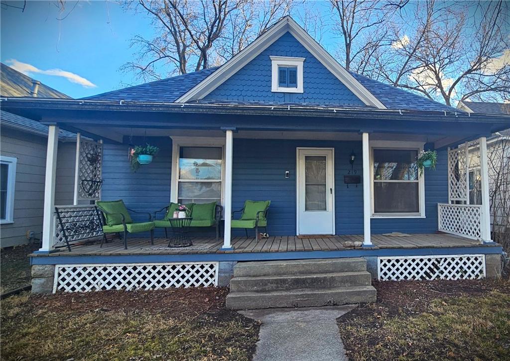 Buy a Home Pittsburg KS area Cobb Realty