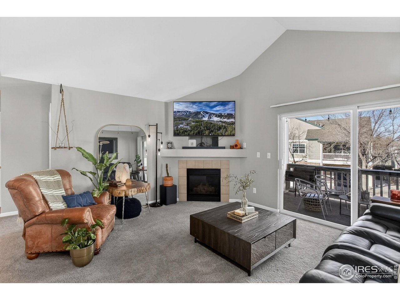 5225 White Willow Dr J-210, Fort Collins CO 80528