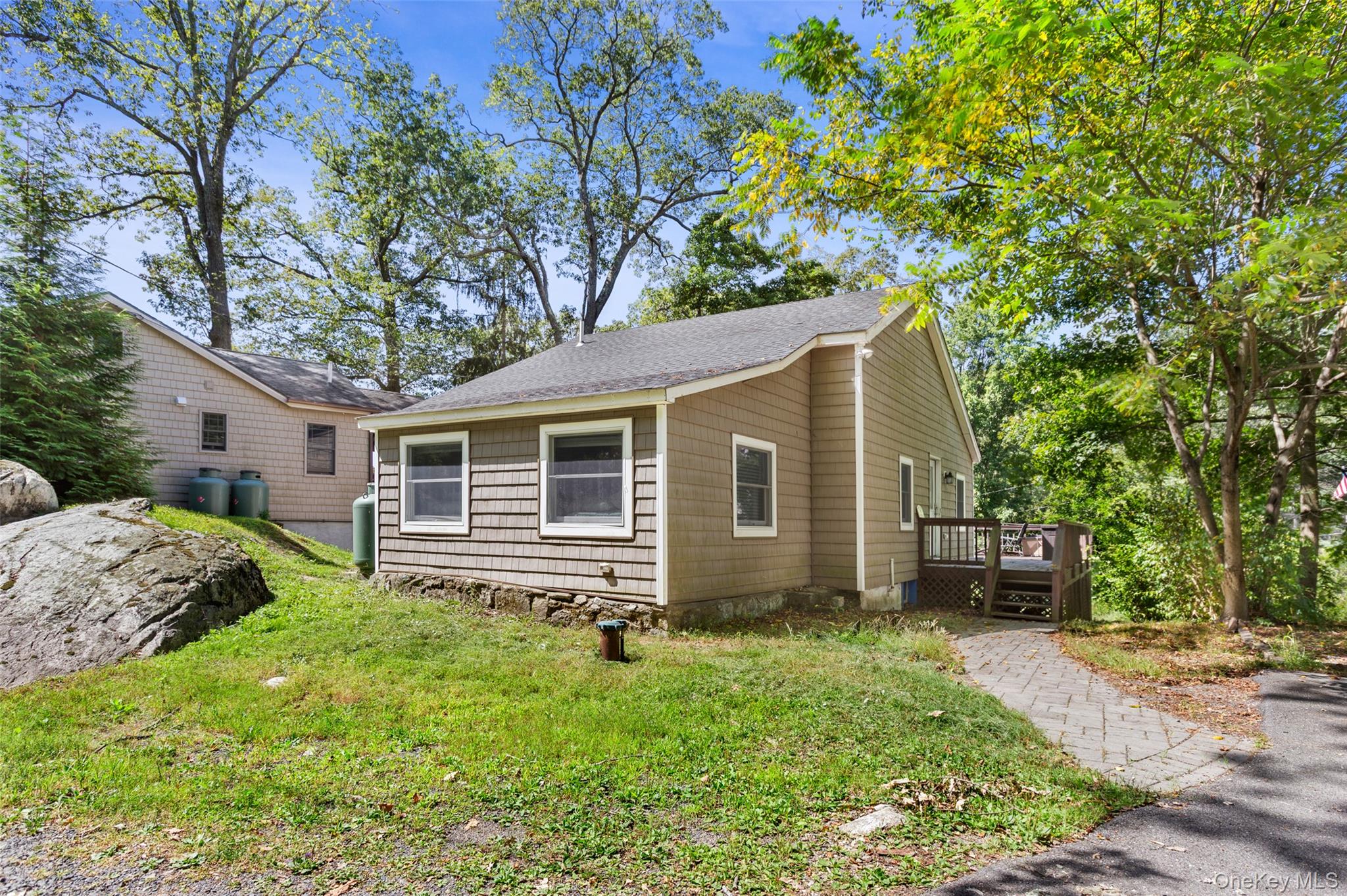 9 Oakdale Road, Putnam Valley NY 10579
