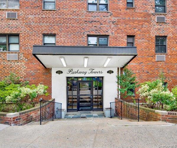 1910 Pelham Parkway Unit 2B, Bronx NY 10461