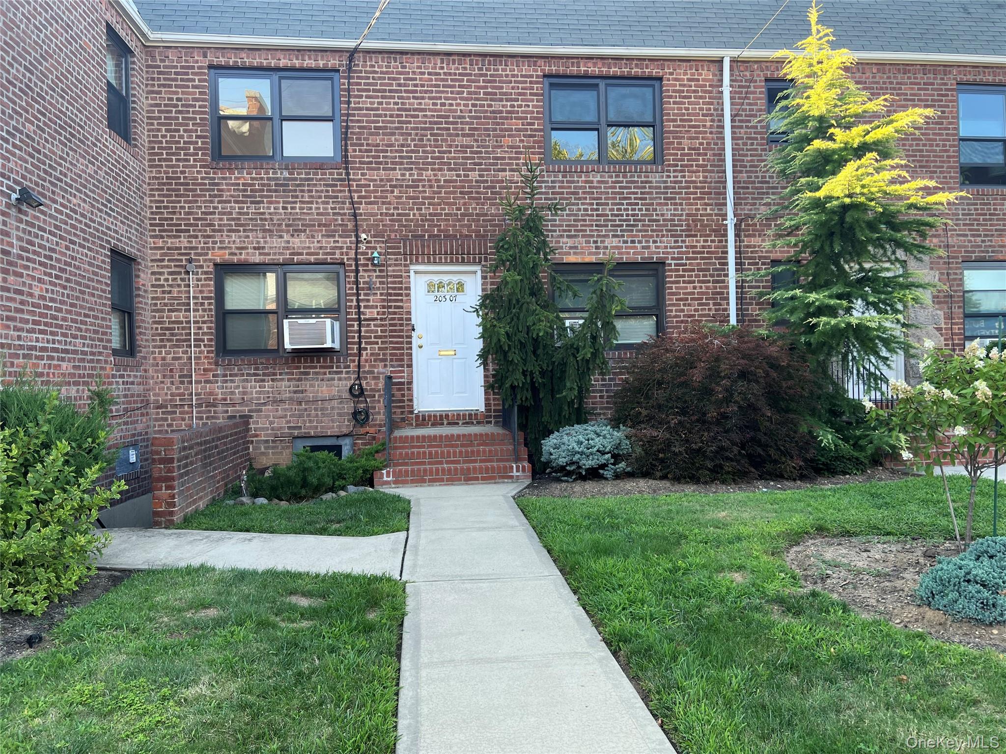203-07 35th Avenue Unit B, Bayside NY 11361