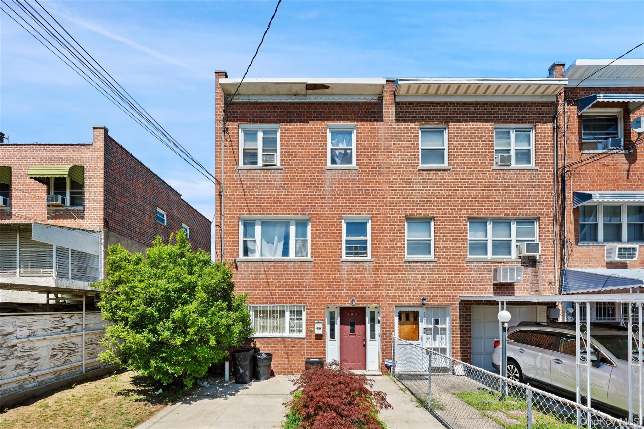 959 E 220th Street, Bronx NY 10469