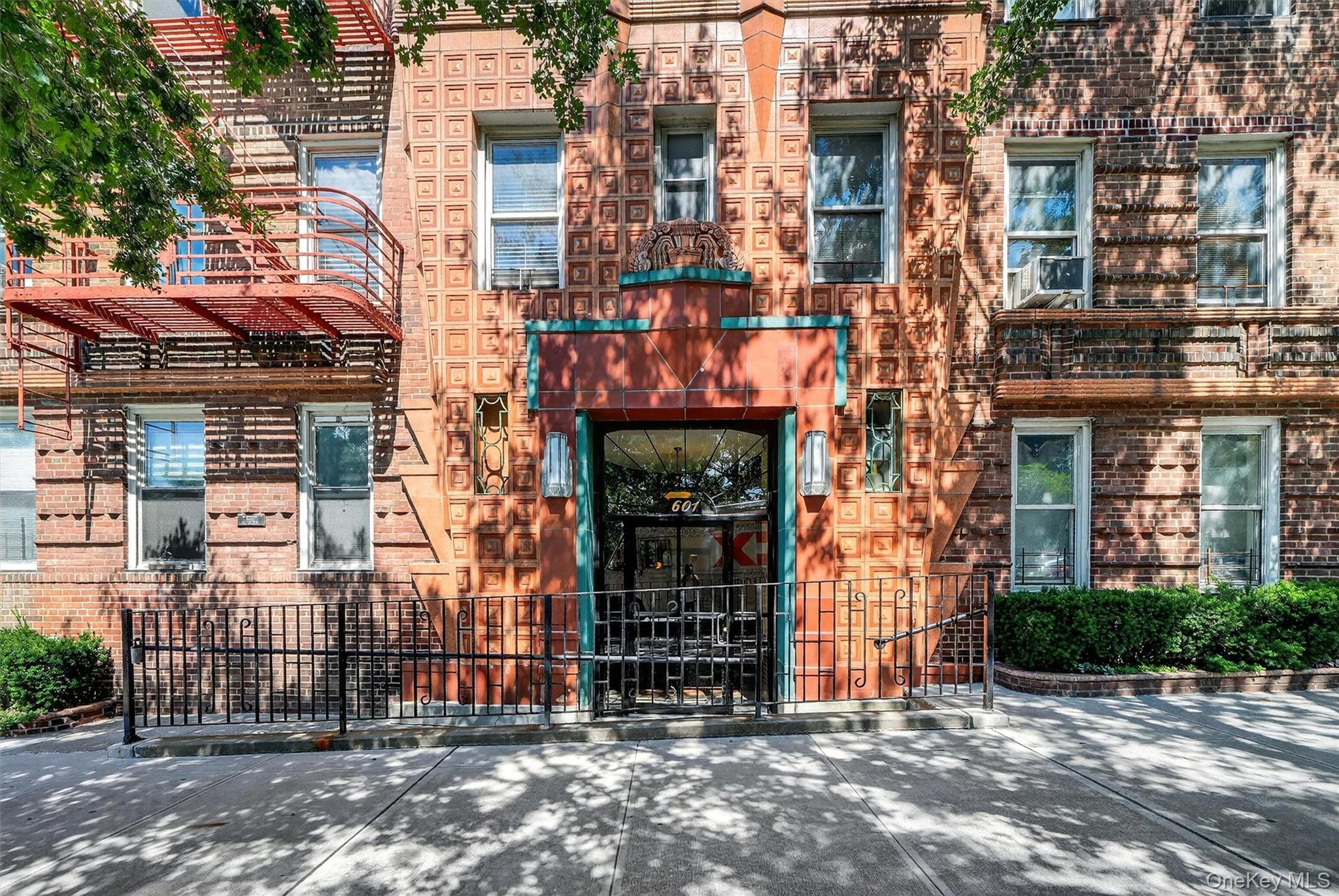 601 Pelham Parkway Unit 106, Bronx NY 10467