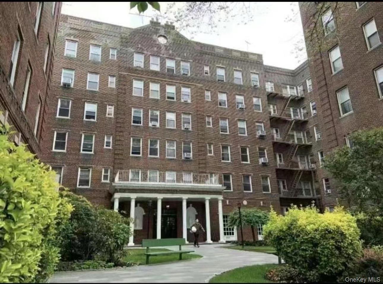 141-25 Northern Boulevard Unit B21, Flushing NY 11354
