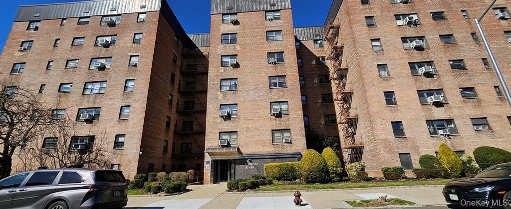 31-90 140th Street Unit 2B, Flushing NY 11354