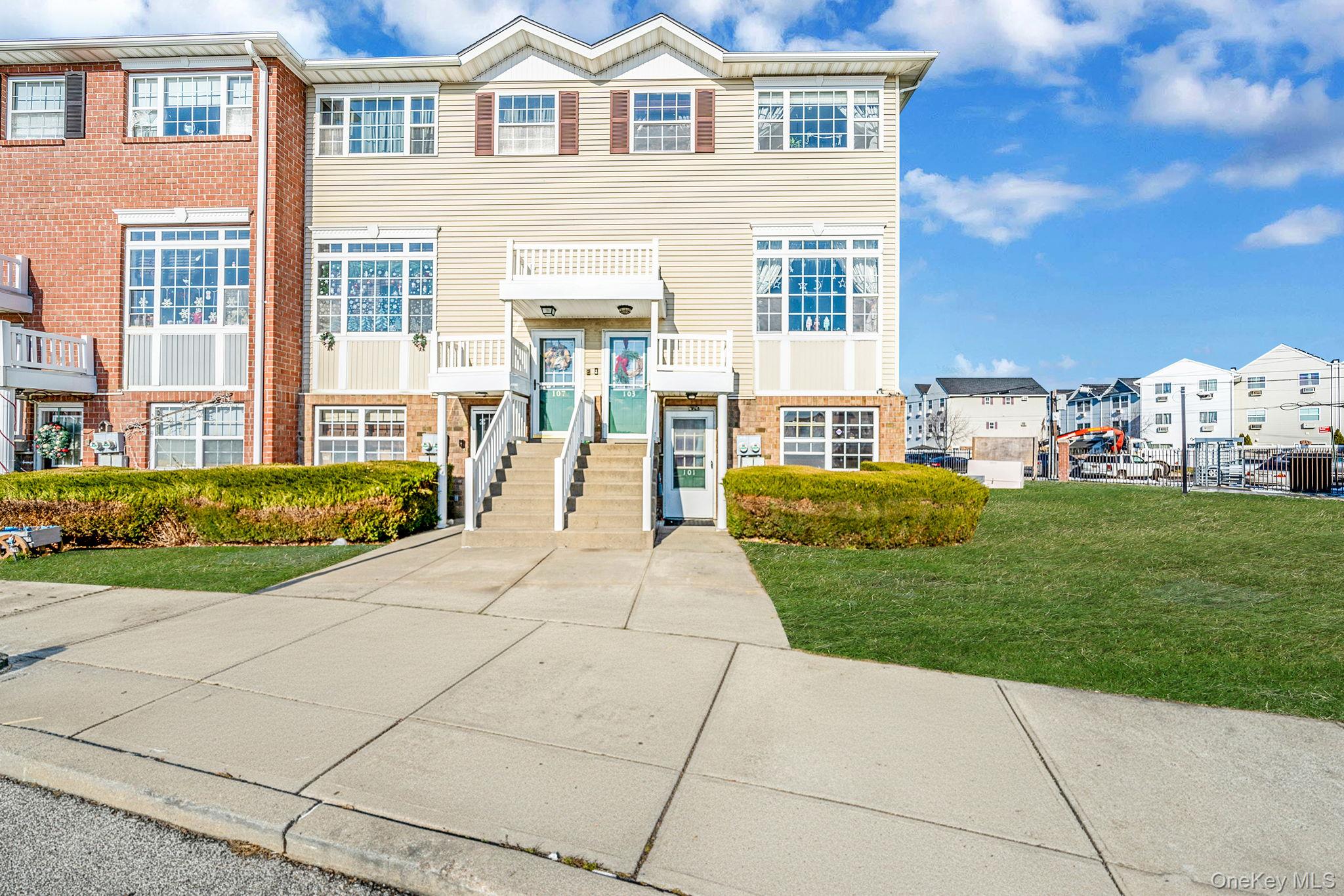 101 Surf Drive Unit 23, Bronx NY 10473