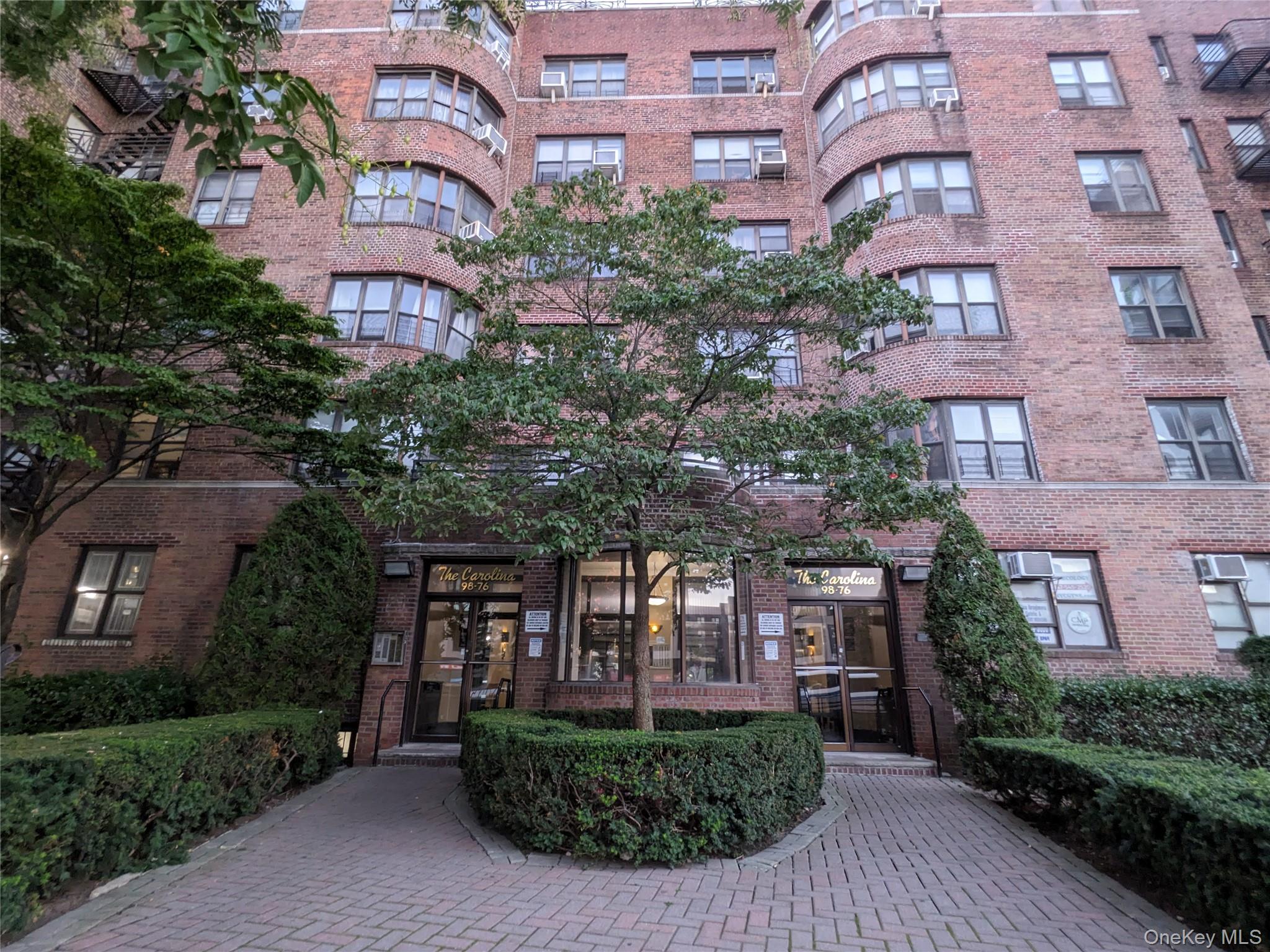 98-17 Queens boulevard Unit 5 N, Rego Park NY 11374