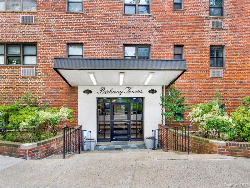 1910 S Pelham Parkway Unit 3G, Bronx NY 10461