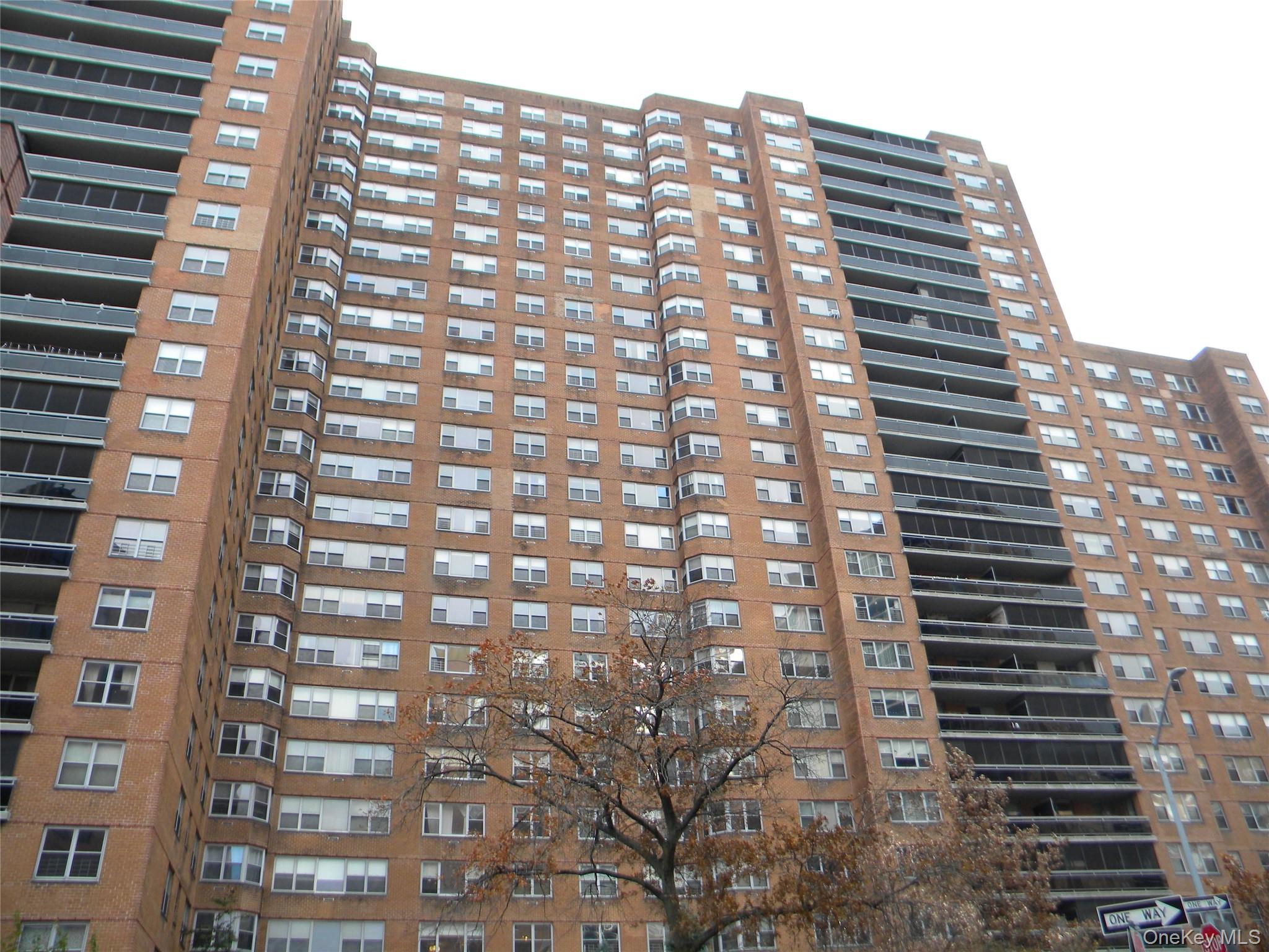 70-25 Yellowstone Boulevard Unit 17Q, Forest Hills NY 11375