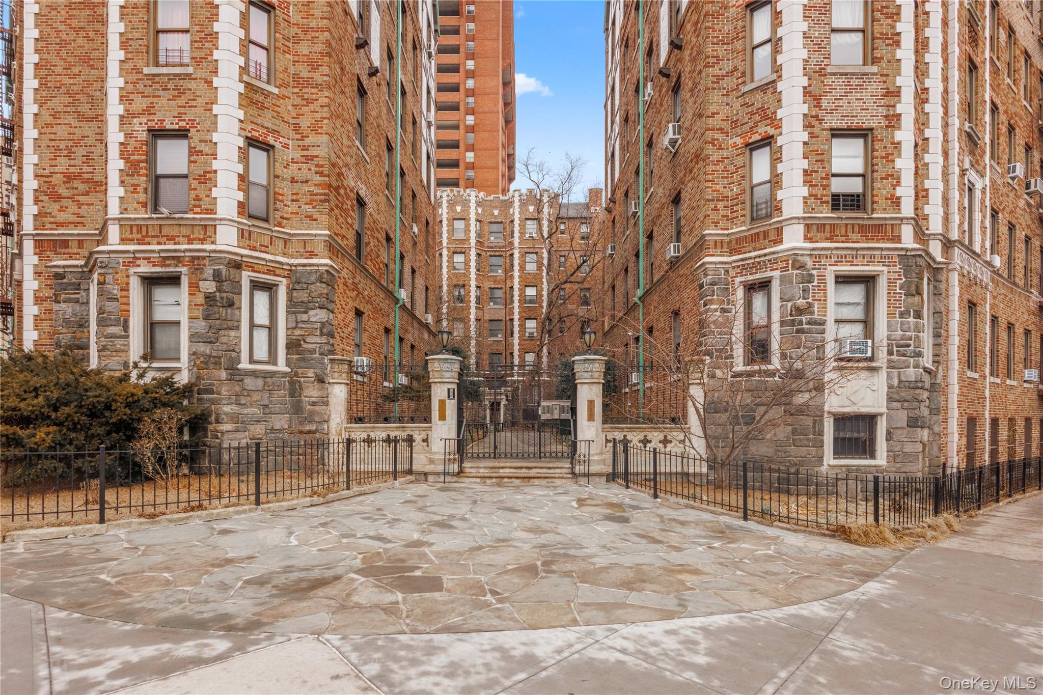 3394 Wayne Avenue Unit E23, Bronx NY 10467