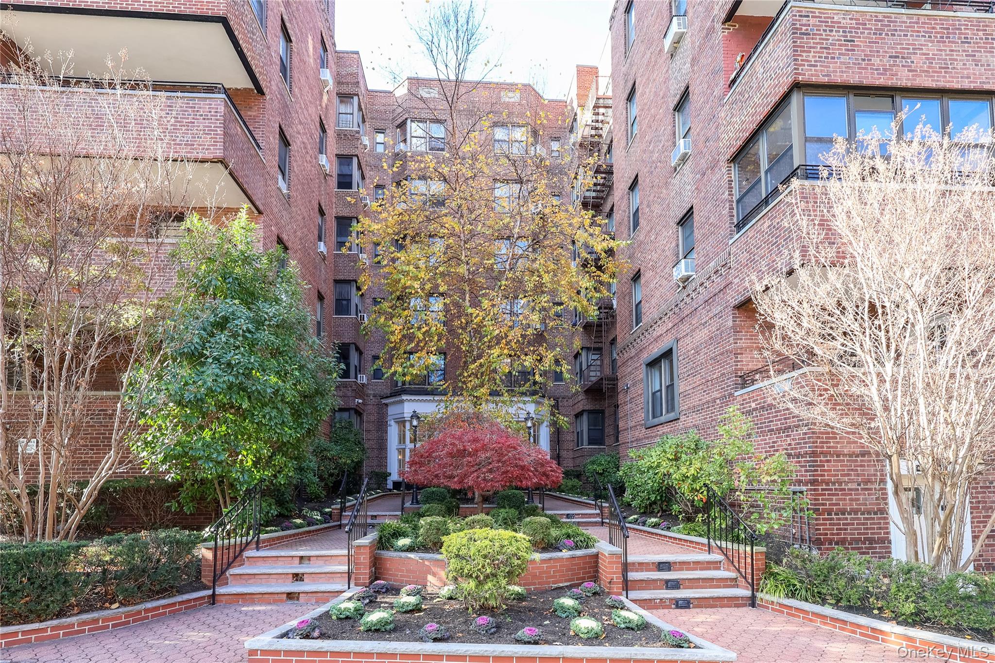 69-40 Yellowstone Boulevard Unit 407, Forest Hills NY 11375