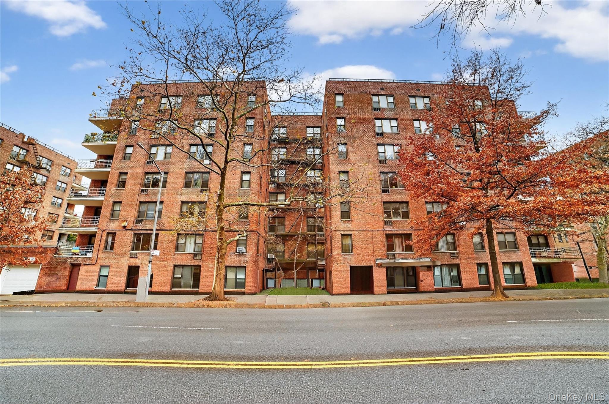 6495 Broadway Unit 5R, Bronx NY 10471