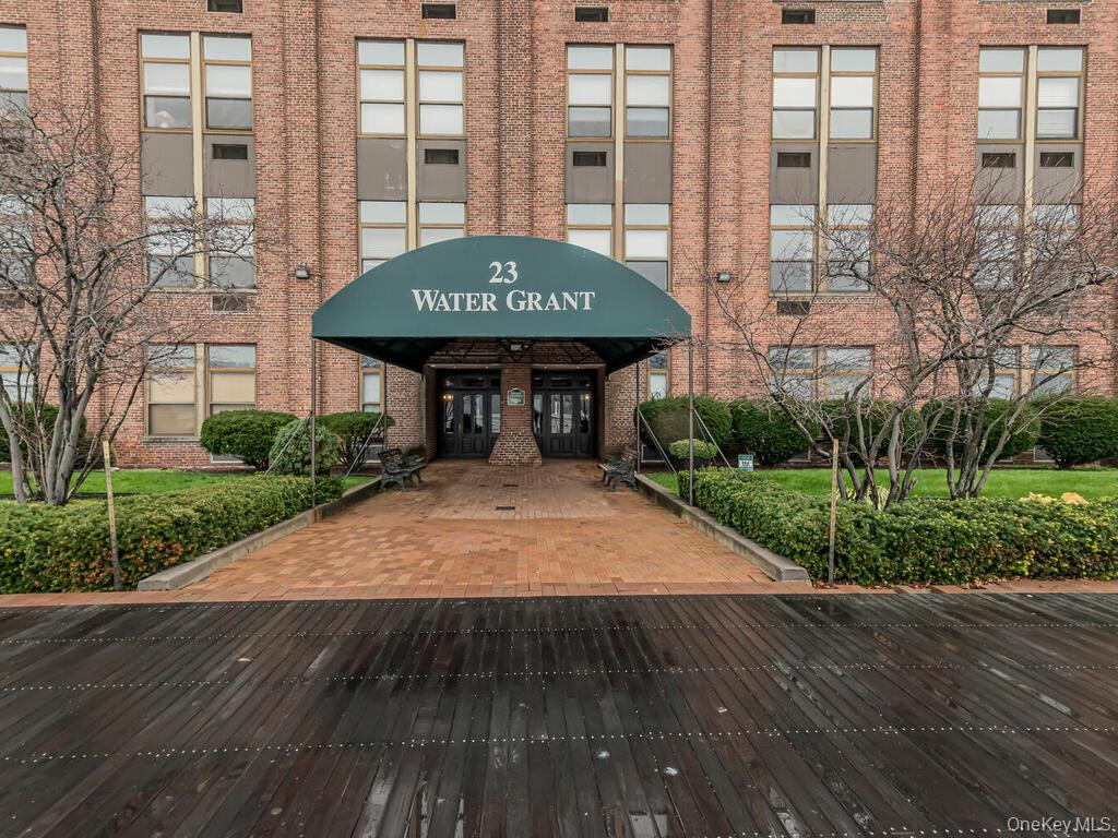 23 Water Grant Street Unit 7L, Yonkers NY 10701