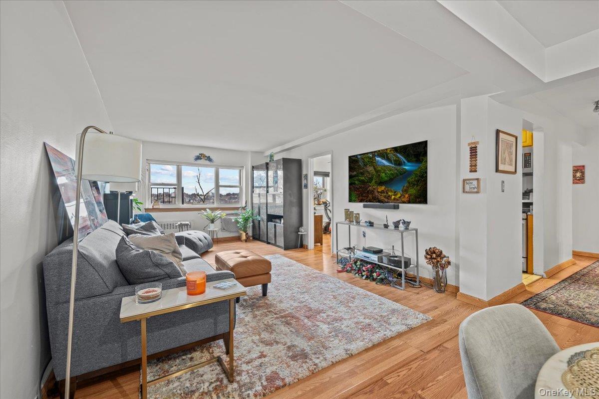 3030 Johnson Avenue Unit 4K, Bronx NY 10463