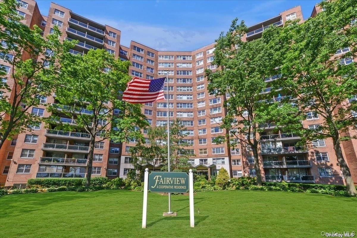 61-20 Grand Central Parkway Unit C303, Forest Hills NY 11375
