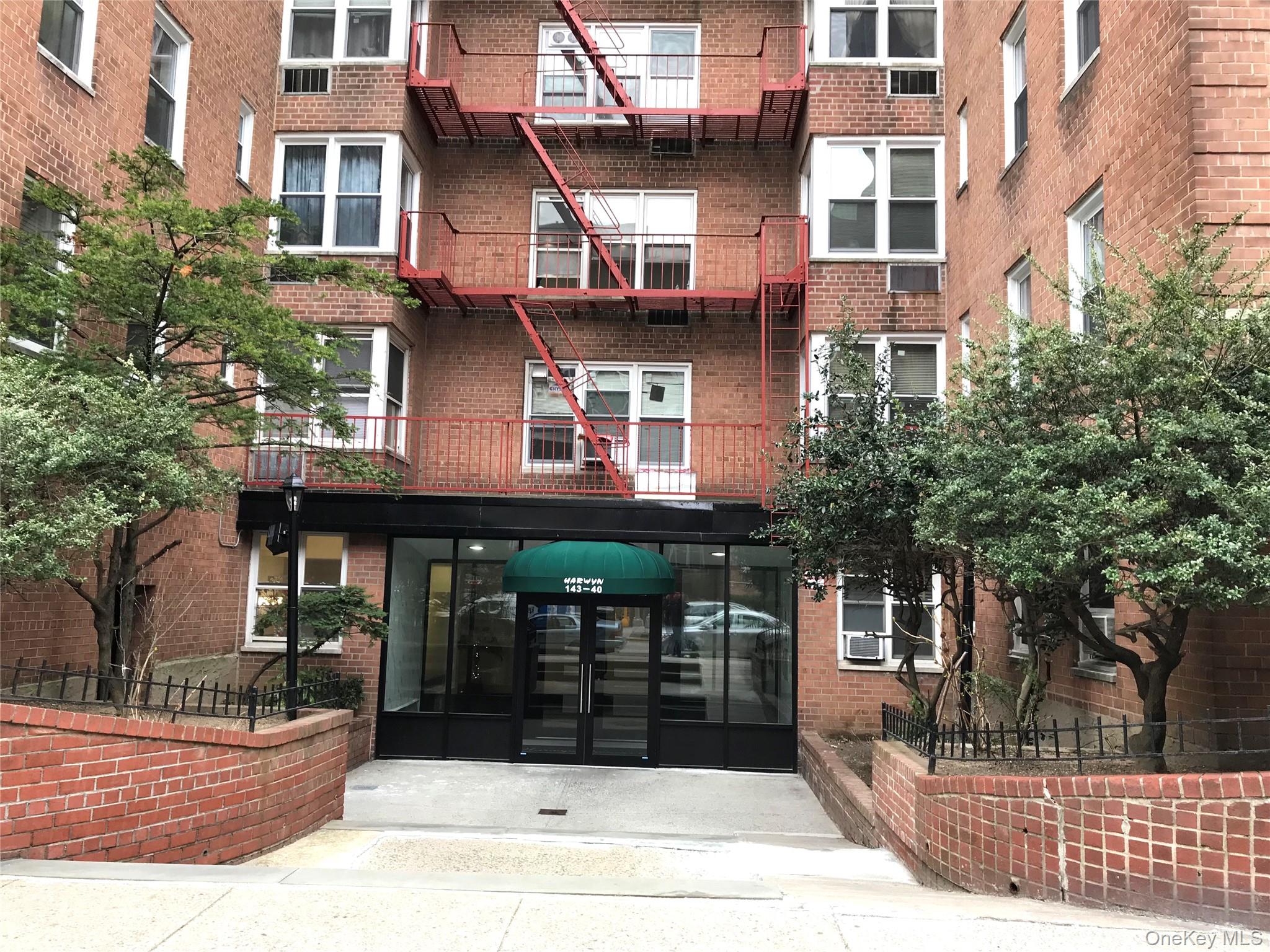 143-40 41st Ave 143-40 41st Avenue Unit 6, Flushing NY 11355