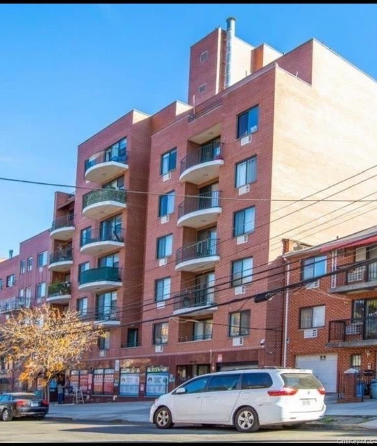 136-16 35 Avenue Unit 2B, Flushing NY 11354