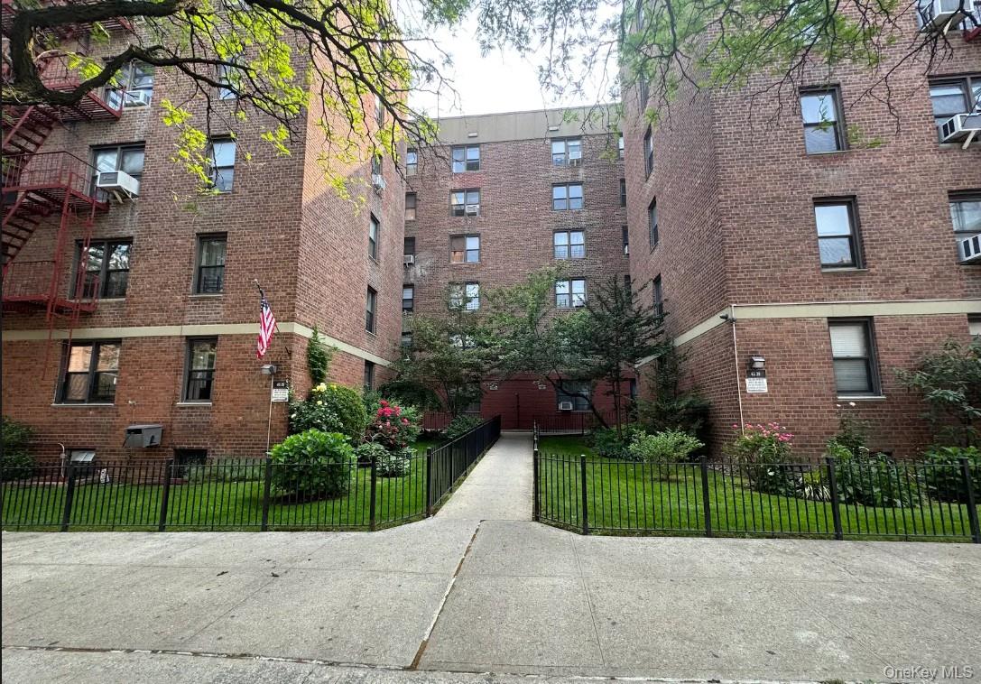 65-39 108 Street Unit E6, Forest Hills NY 11375