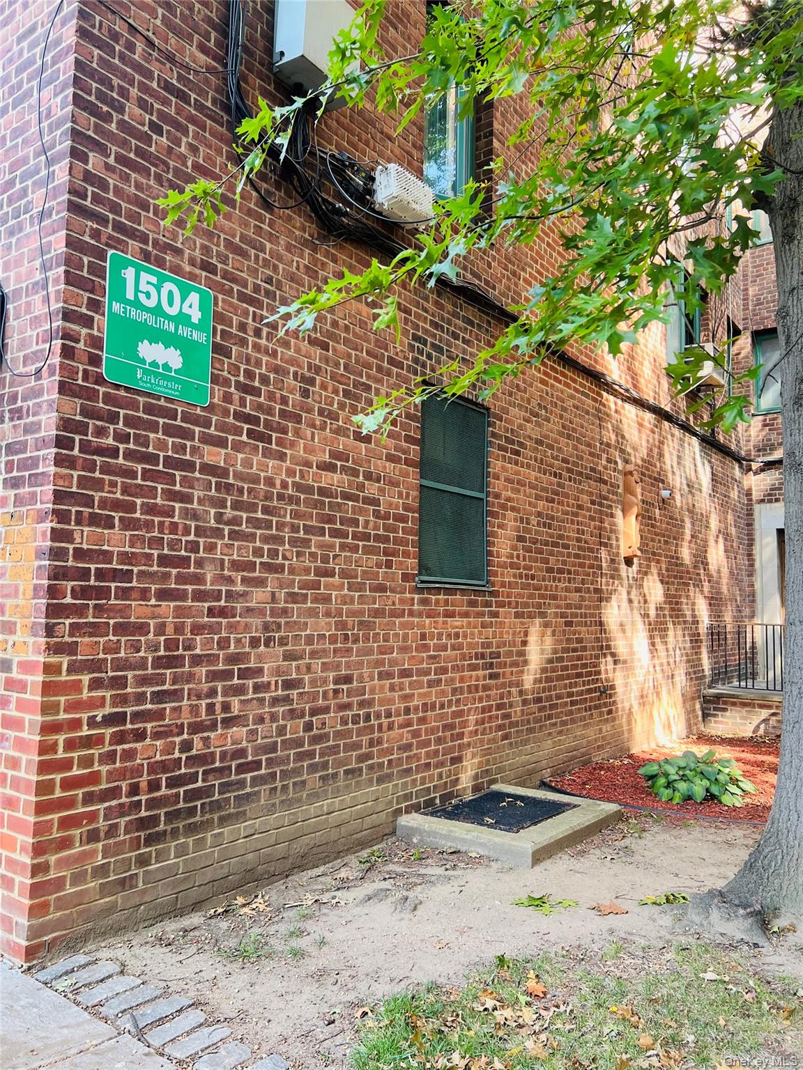 1504 Metropolitan Avenue Unit ME, Bronx NY 10462