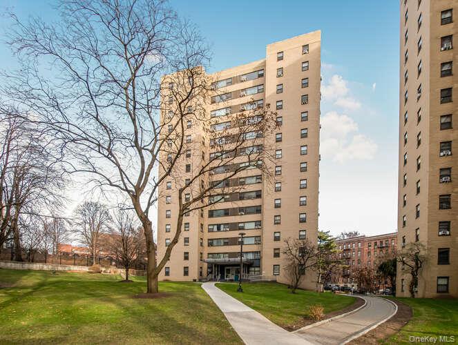 6 Fordham Hill Oval Unit 15F, Bronx NY 10468